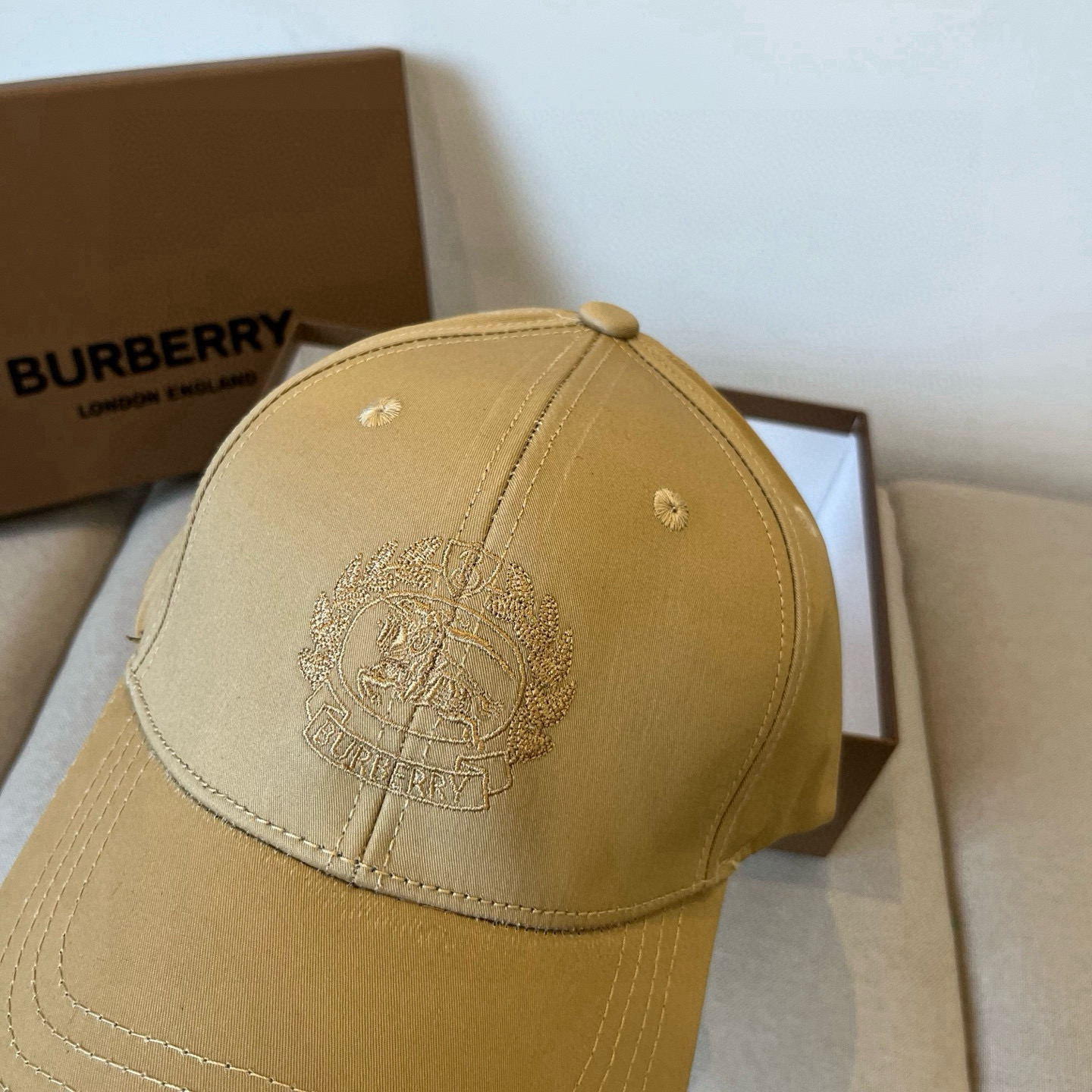  BURBERRY巴宝利早春新款棒球帽，简约尚时风，男女同款！高质品，尊享品质感！