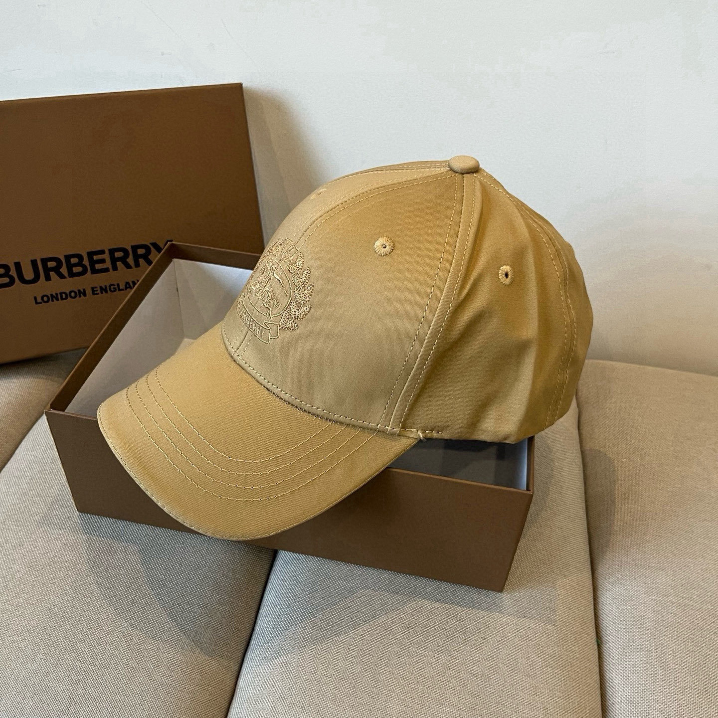  BURBERRY巴宝利早春新款棒球帽，简约尚时风，男女同款！高质品，尊享品质感！