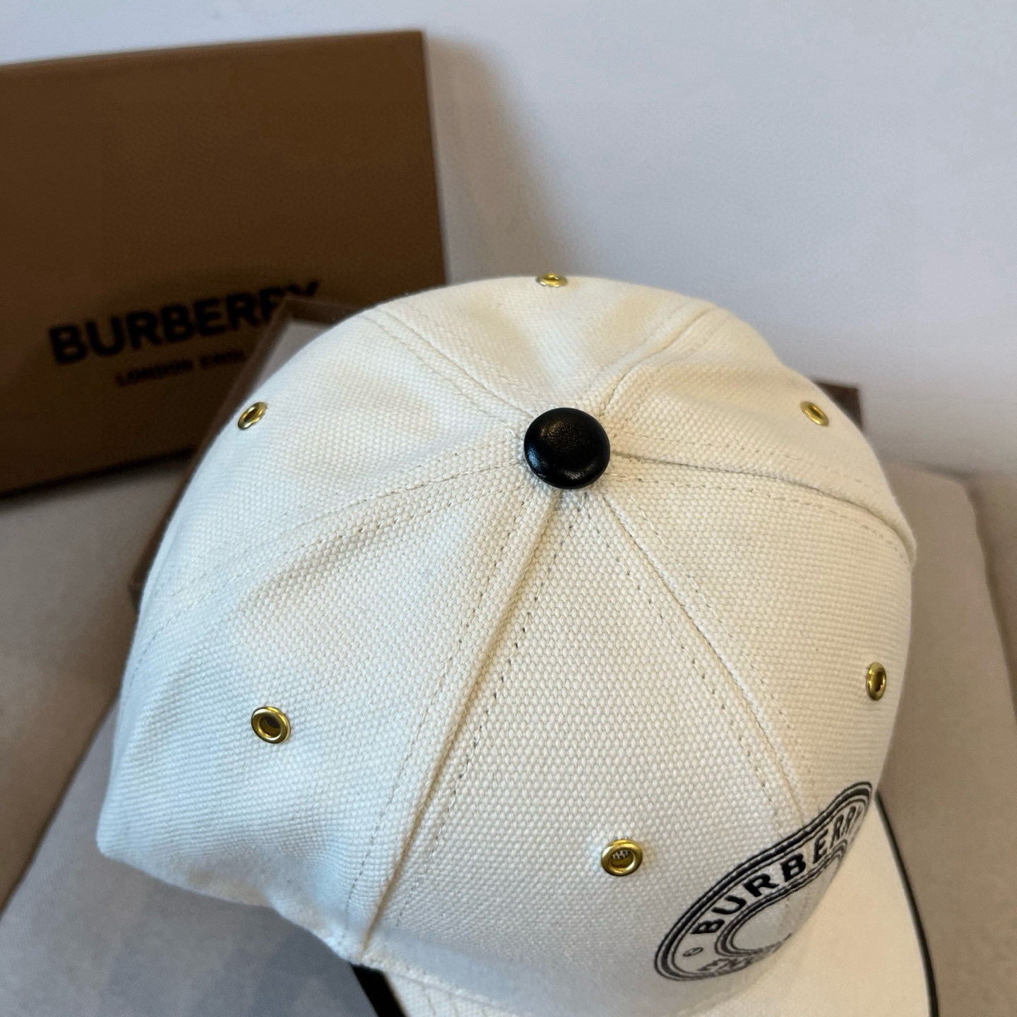  BURBERRY巴宝利早春新款棒球帽，简约尚时风，男女同款！高质品，尊享品质感！