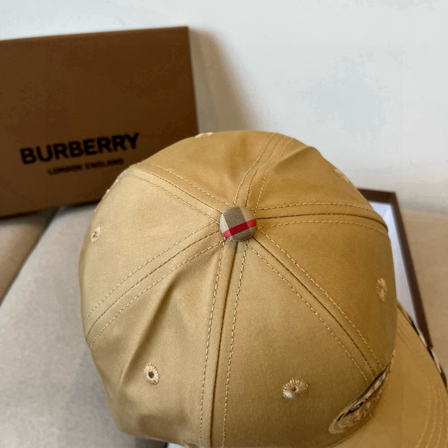  BURBERRY巴宝利早春新款棒球帽，简约尚时风，男女同款！高质品，尊享品质感！