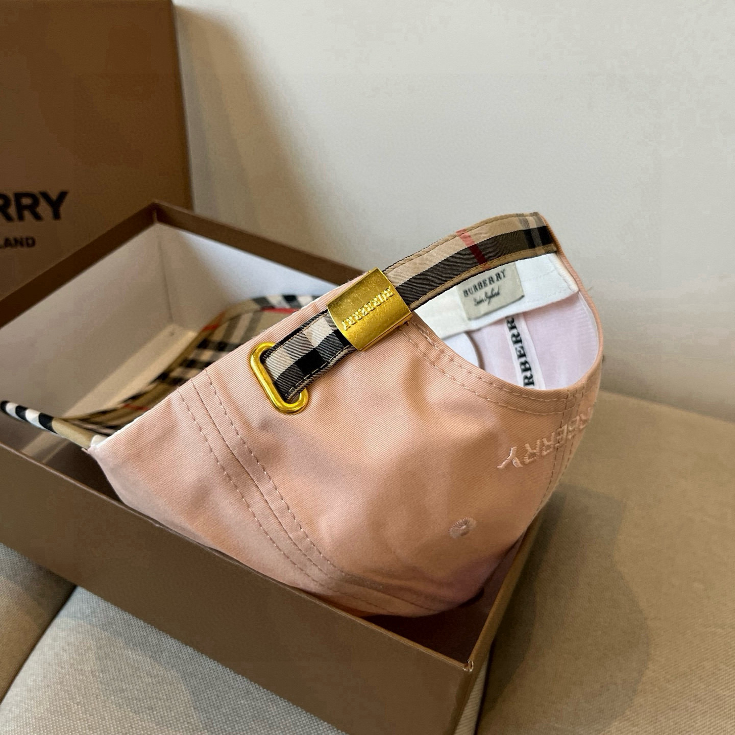  BURBERRY巴宝利早春新款棒球帽，简约尚时风，男女同款！高质品，尊享品质感！