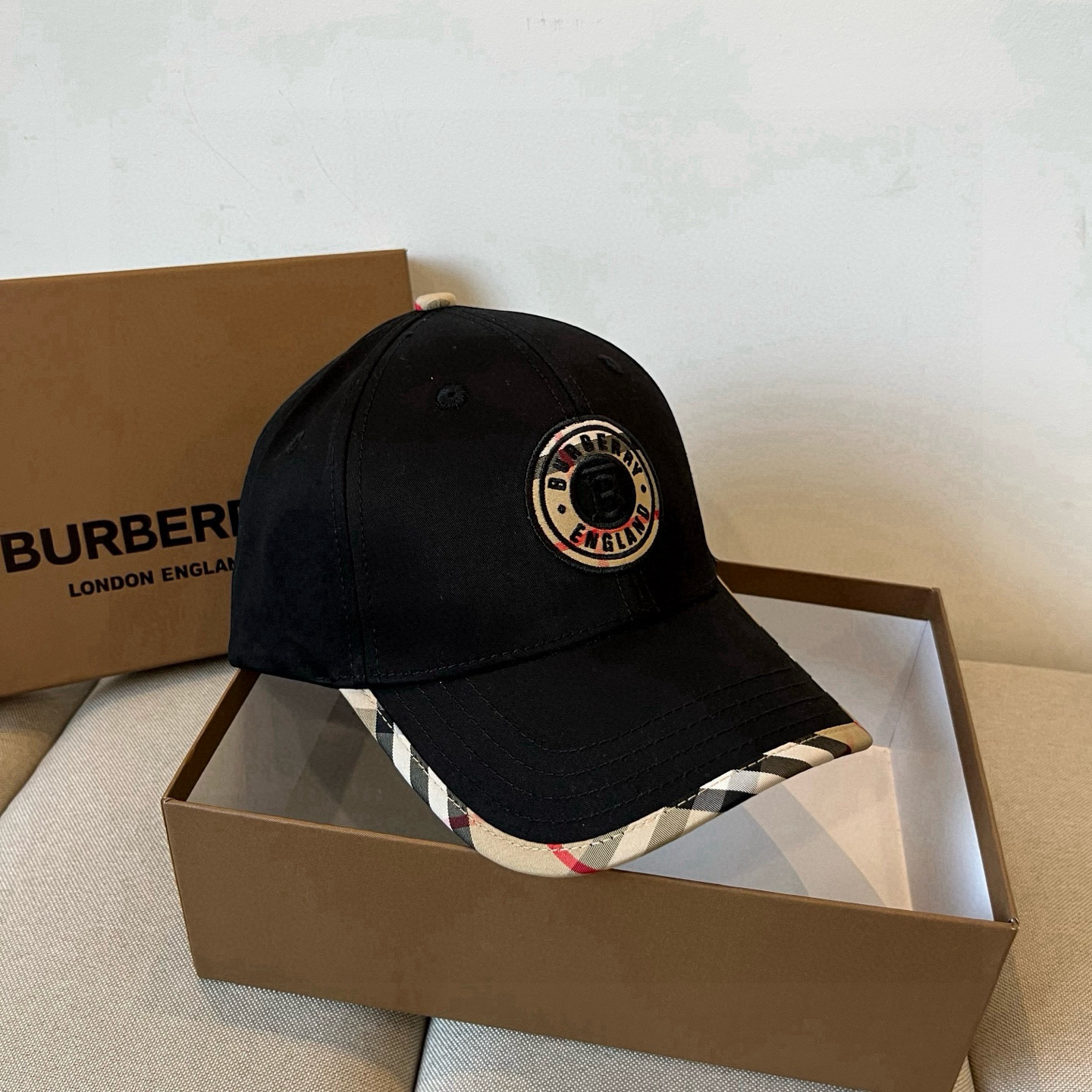  BURBERRY巴宝利早春新款棒球帽，简约尚时风，男女同款！高质品，尊享品质感！