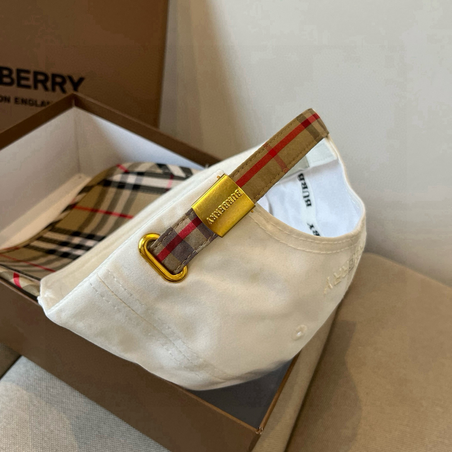  BURBERRY巴宝利早春新款棒球帽，简约尚时风，男女同款！高质品，尊享品质感！