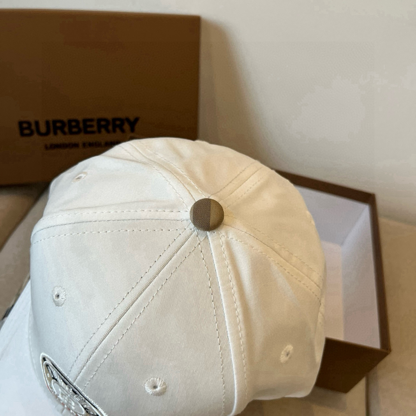  BURBERRY巴宝利早春新款棒球帽，简约尚时风，男女同款！高质品，尊享品质感！