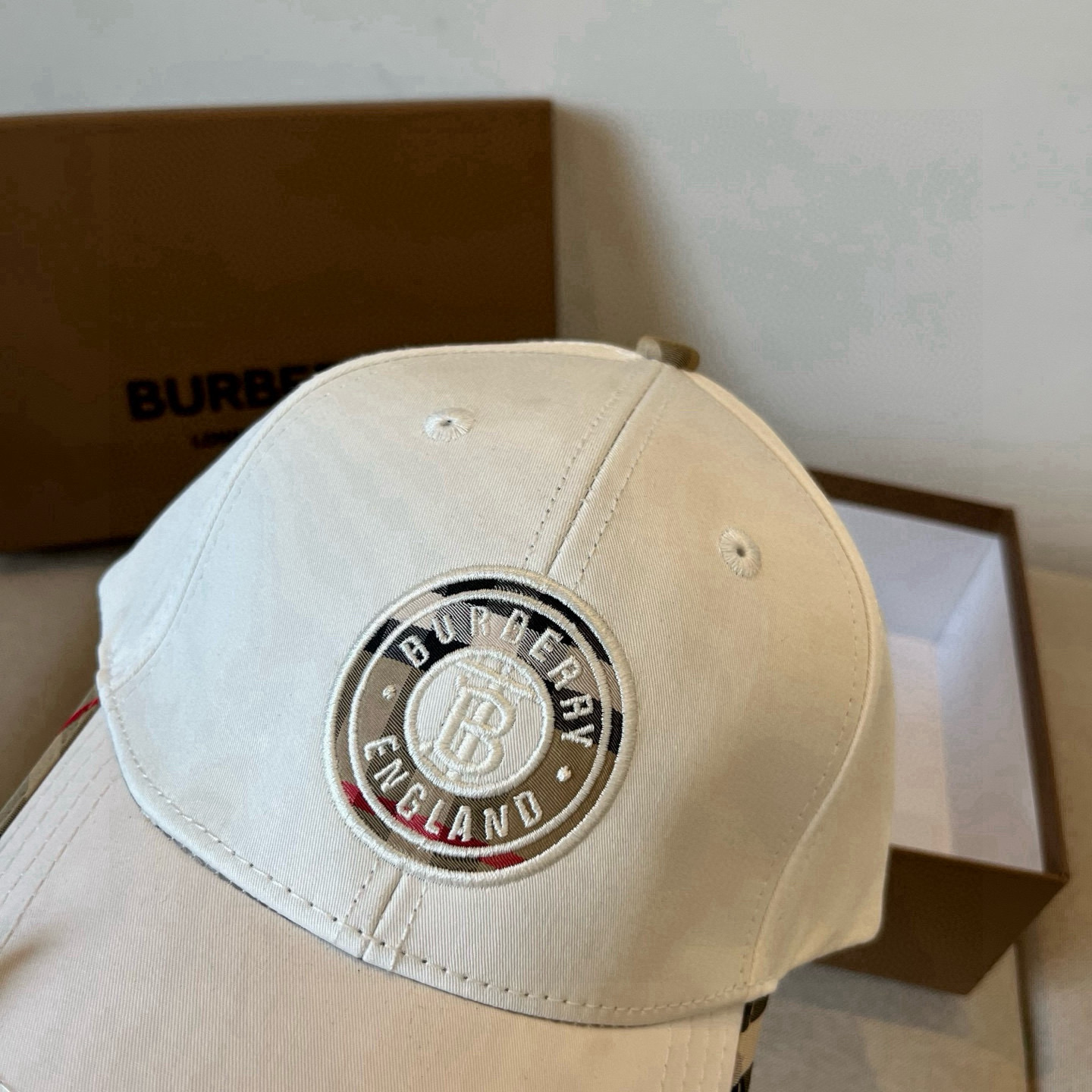  BURBERRY巴宝利早春新款棒球帽，简约尚时风，男女同款！高质品，尊享品质感！