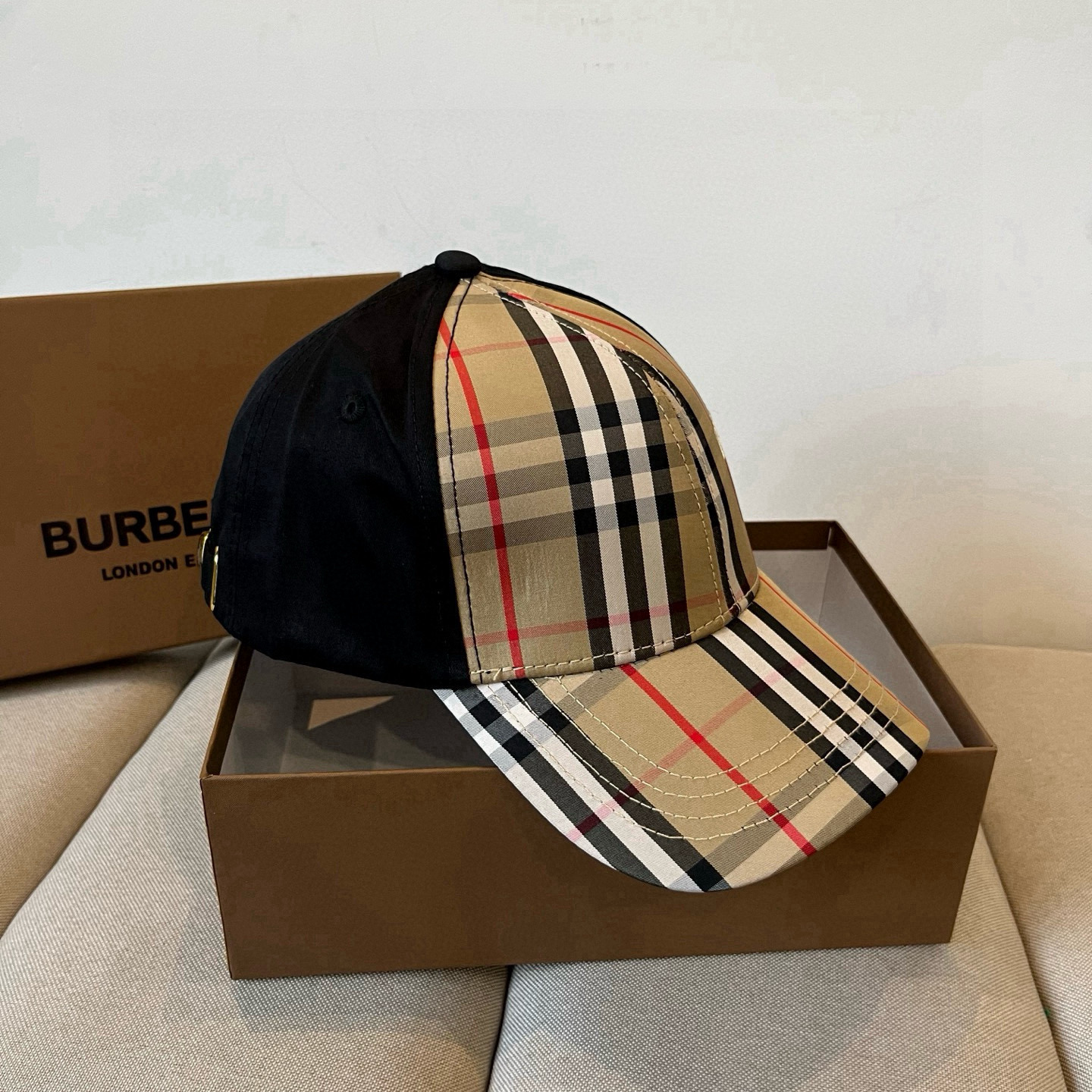  BURBERRY巴宝利早春新款棒球帽，简约尚时风，男女同款！高质品，尊享品质感！