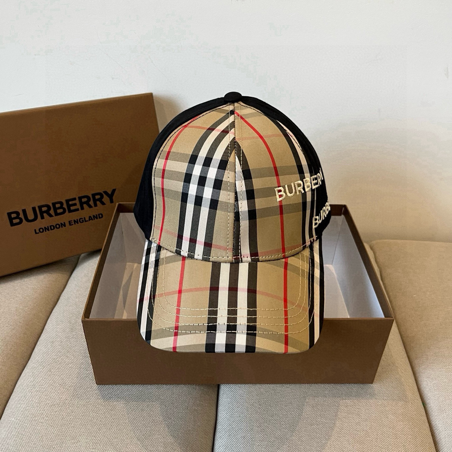  BURBERRY巴宝利早春新款棒球帽，简约尚时风，男女同款！高质品，尊享品质感！