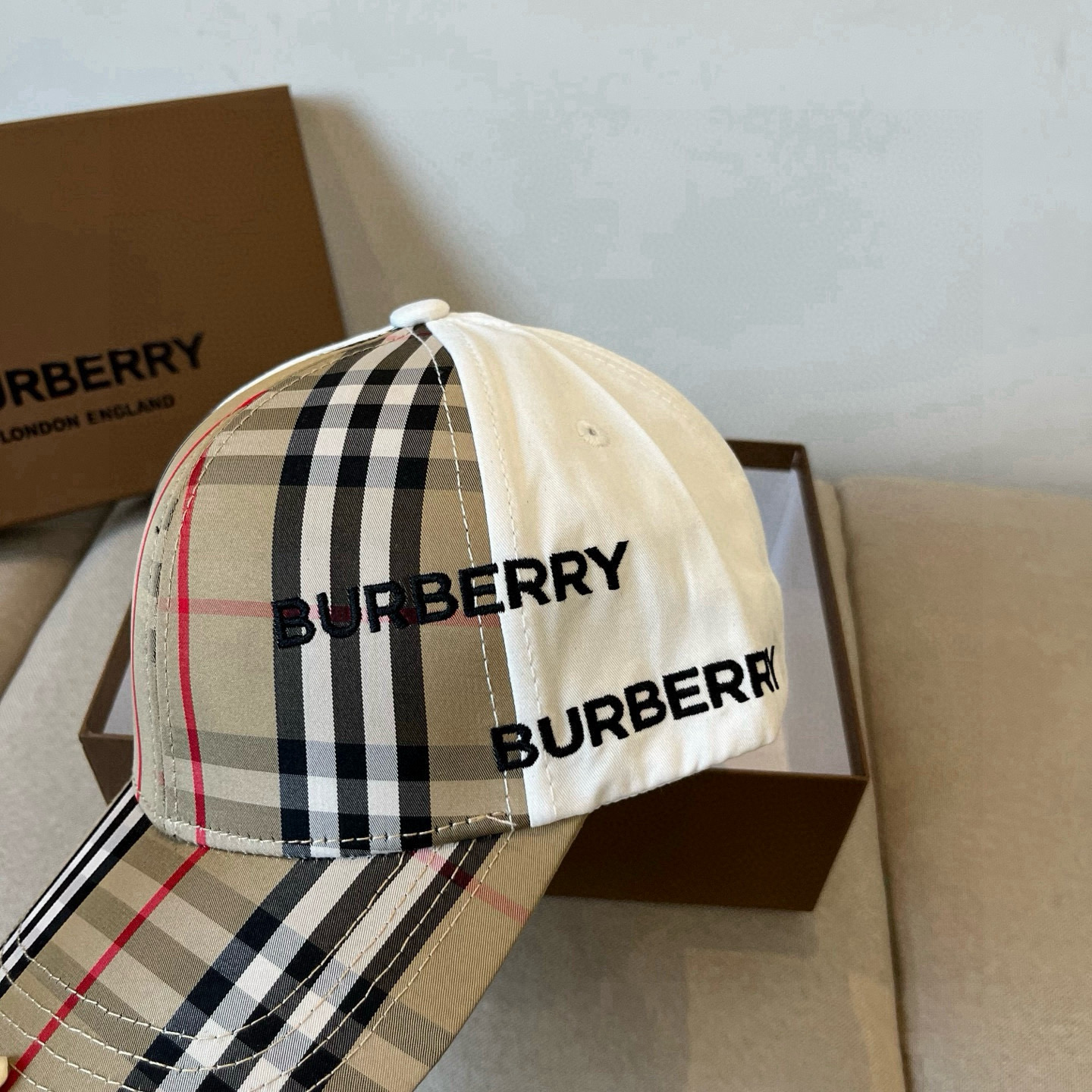  BURBERRY巴宝利早春新款棒球帽，简约尚时风，男女同款！高质品，尊享品质感！