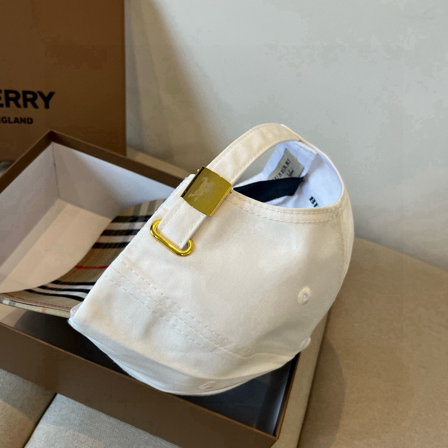  BURBERRY巴宝利早春新款棒球帽，简约尚时风，男女同款！高质品，尊享品质感！