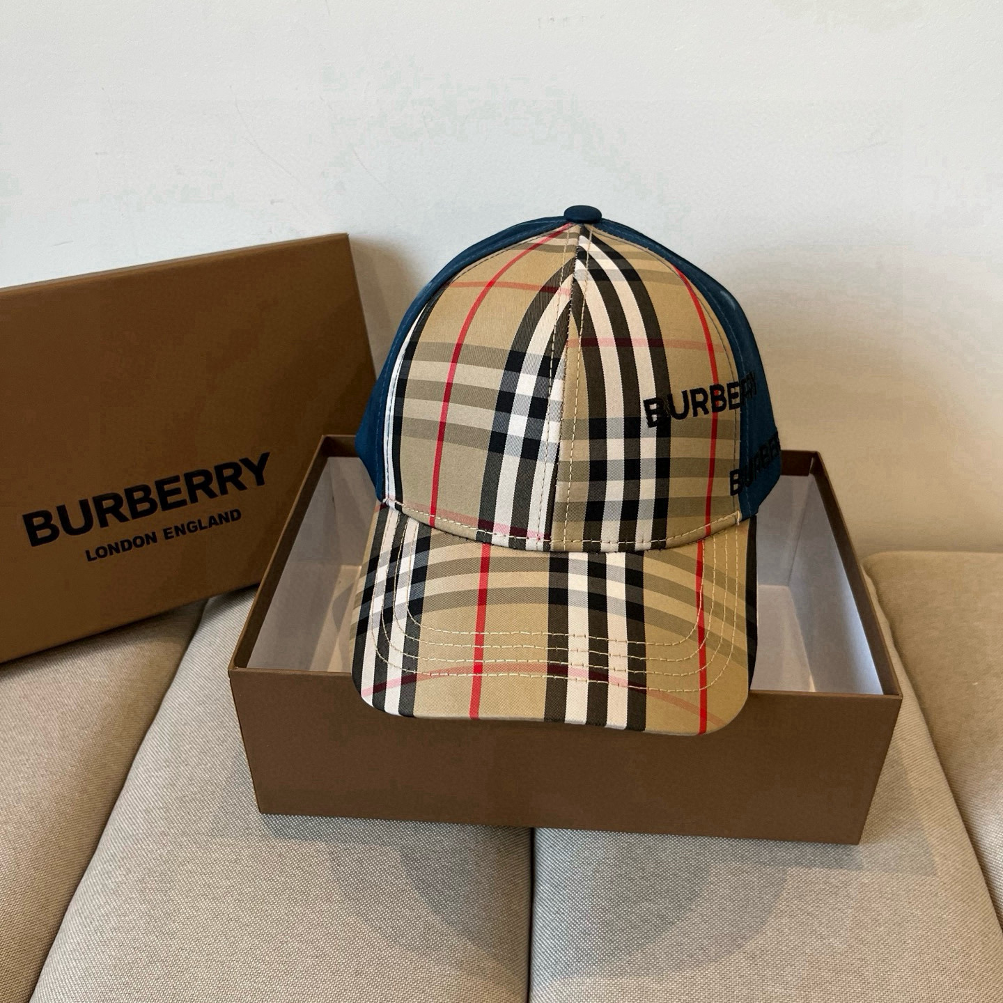  BURBERRY巴宝利早春新款棒球帽，简约尚时风，男女同款！高质品，尊享品质感！