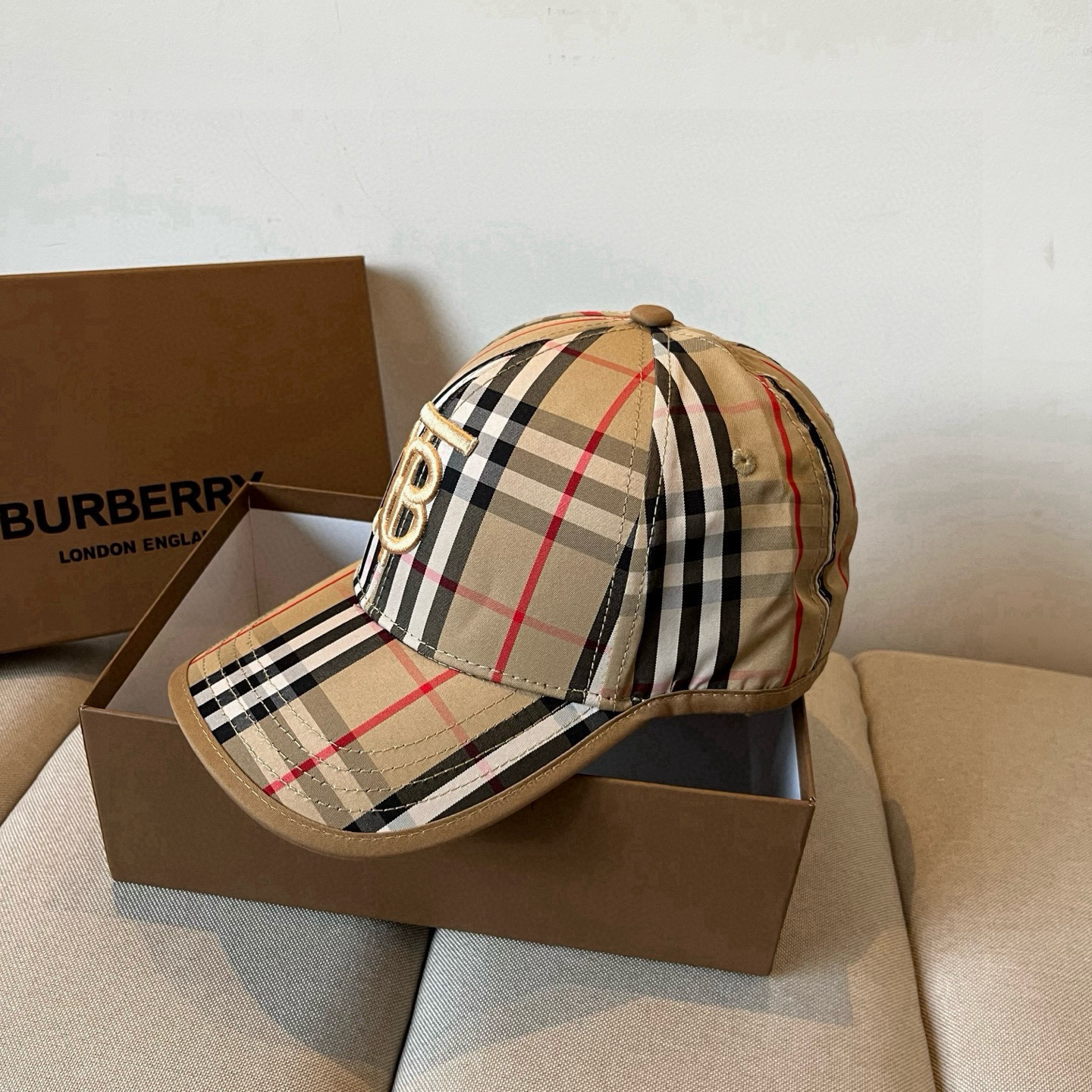  BURBERRY巴宝利早春新款棒球帽，简约尚时风，男女同款！高质品，尊享品质感！