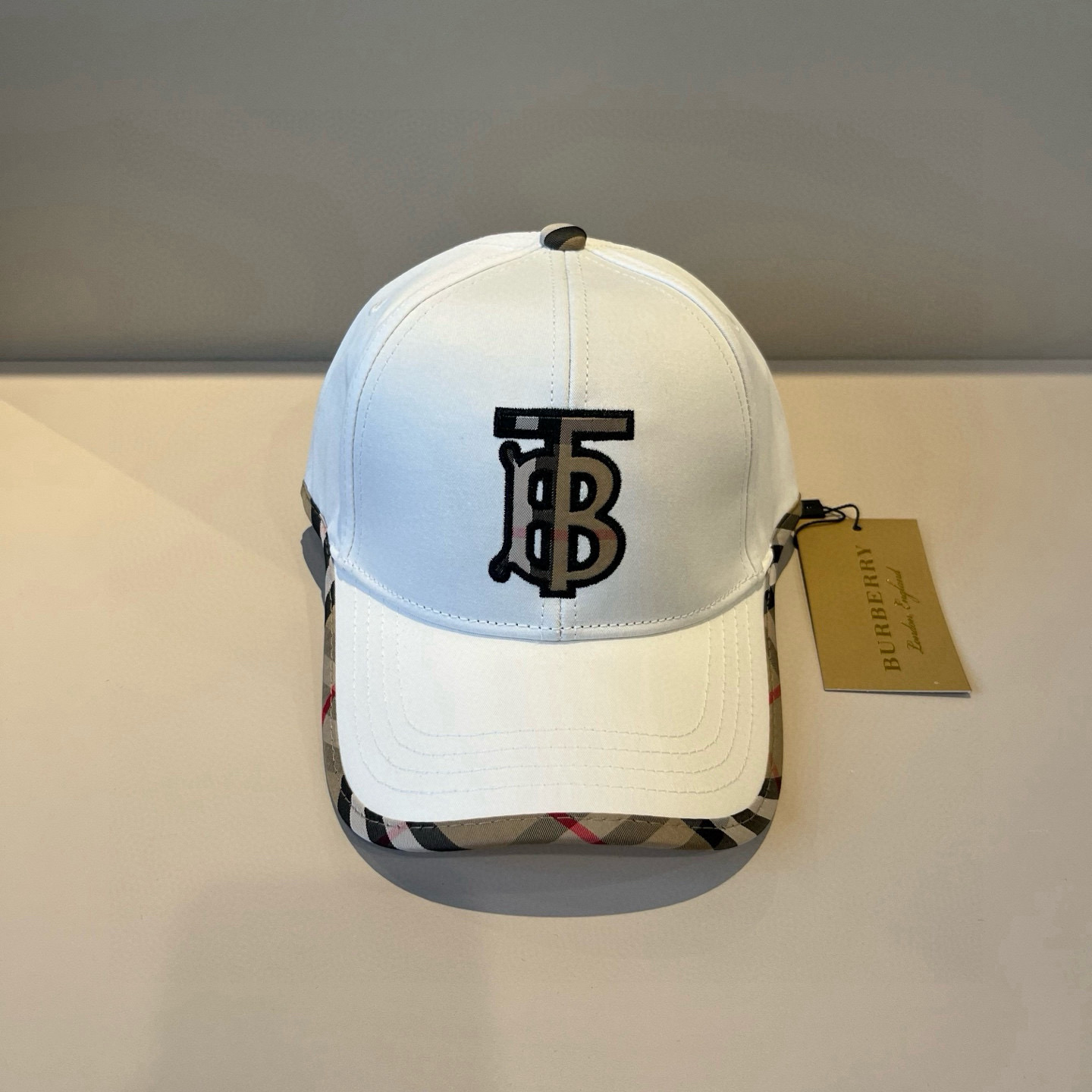  BURBERRY巴宝利早春新款棒球帽，简约尚时风，男女同款！高质品，尊享品质感！