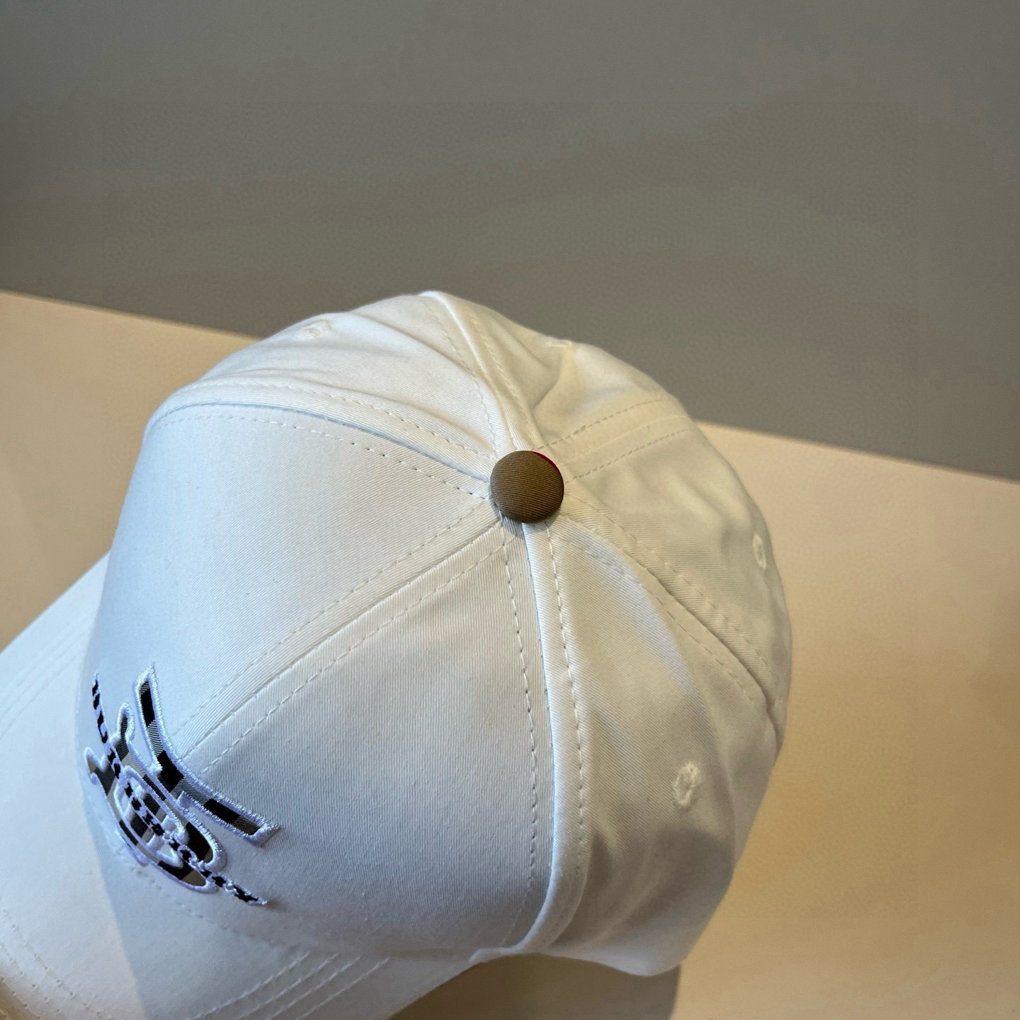  BURBERRY巴宝利早春新款棒球帽，简约尚时风，男女同款！高质品，尊享品质感！