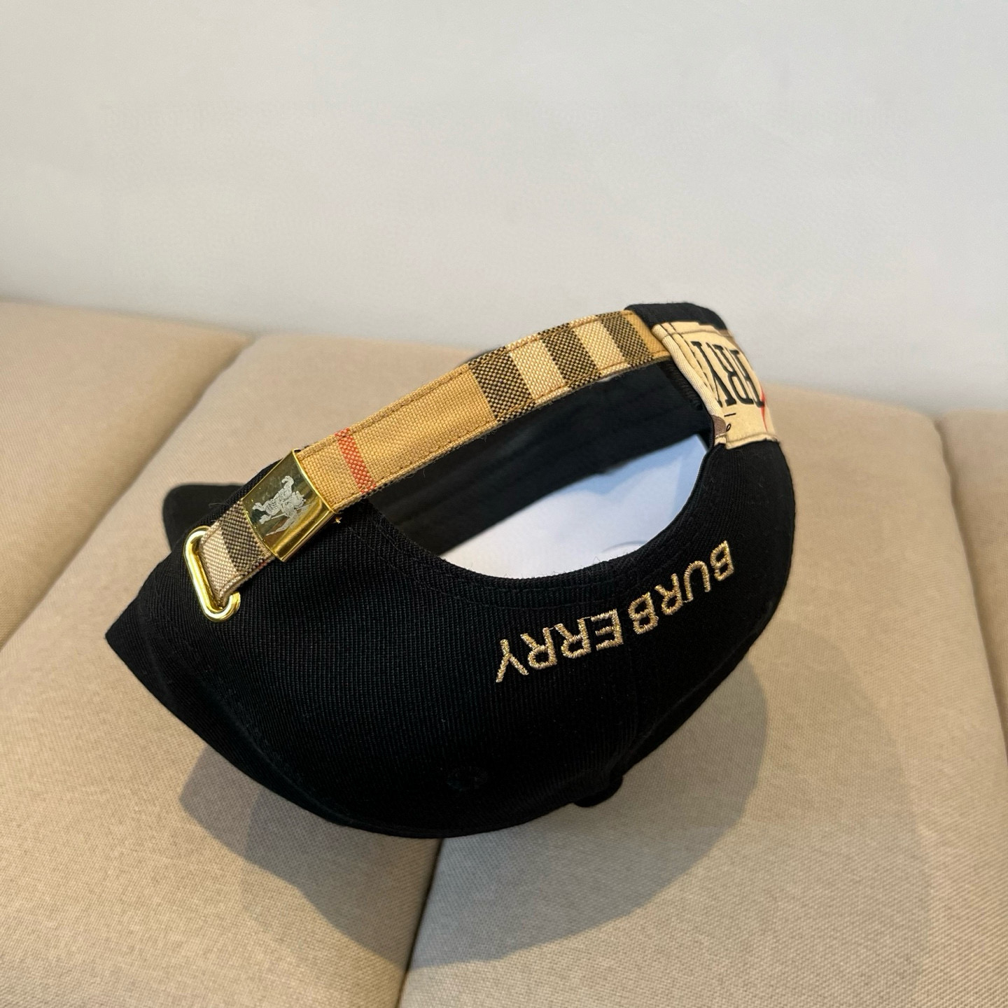  BURBERRY巴宝利早春新款棒球帽，简约尚时风，男女同款！高质品，尊享品质感！