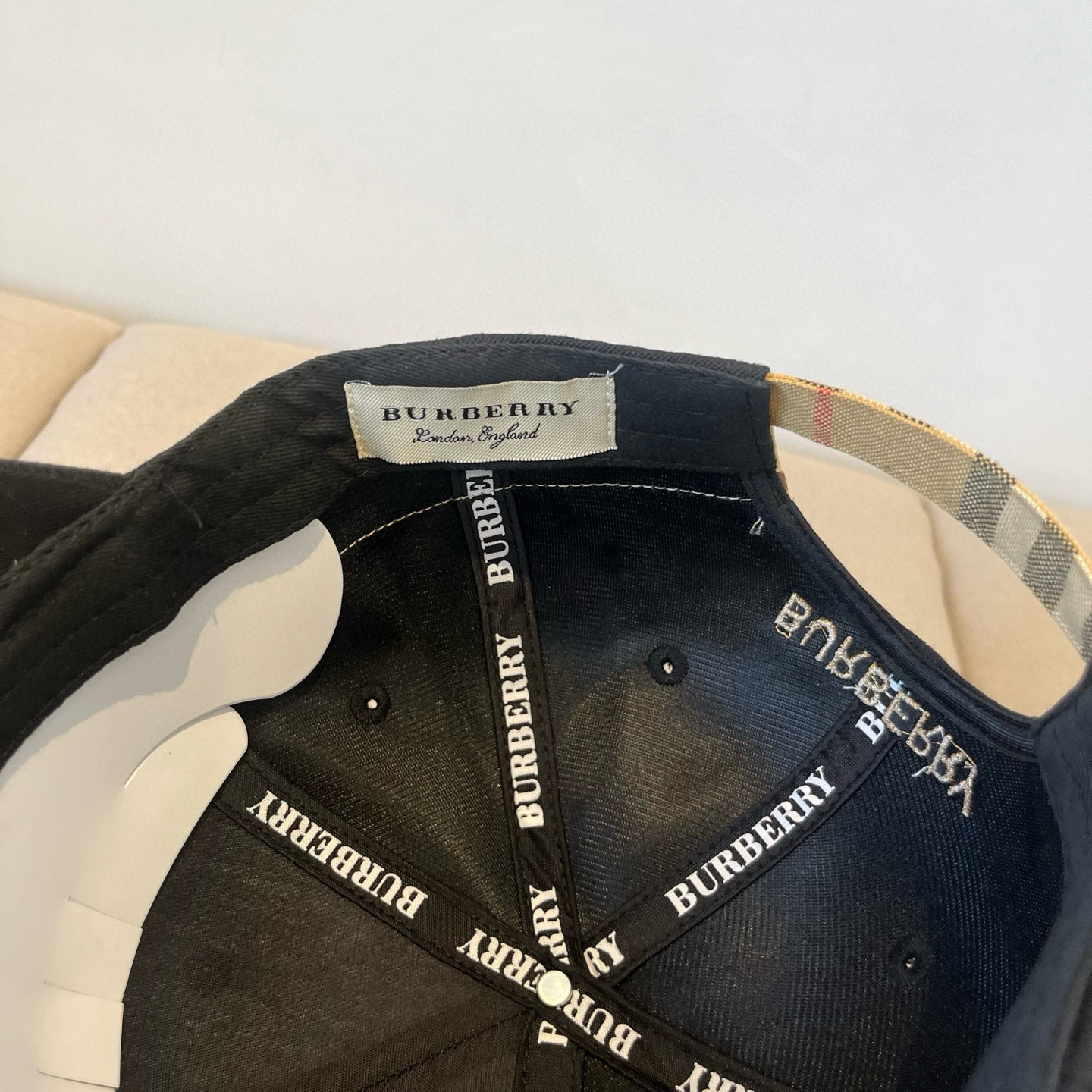  BURBERRY巴宝利早春新款棒球帽，简约尚时风，男女同款！高质品，尊享品质感！