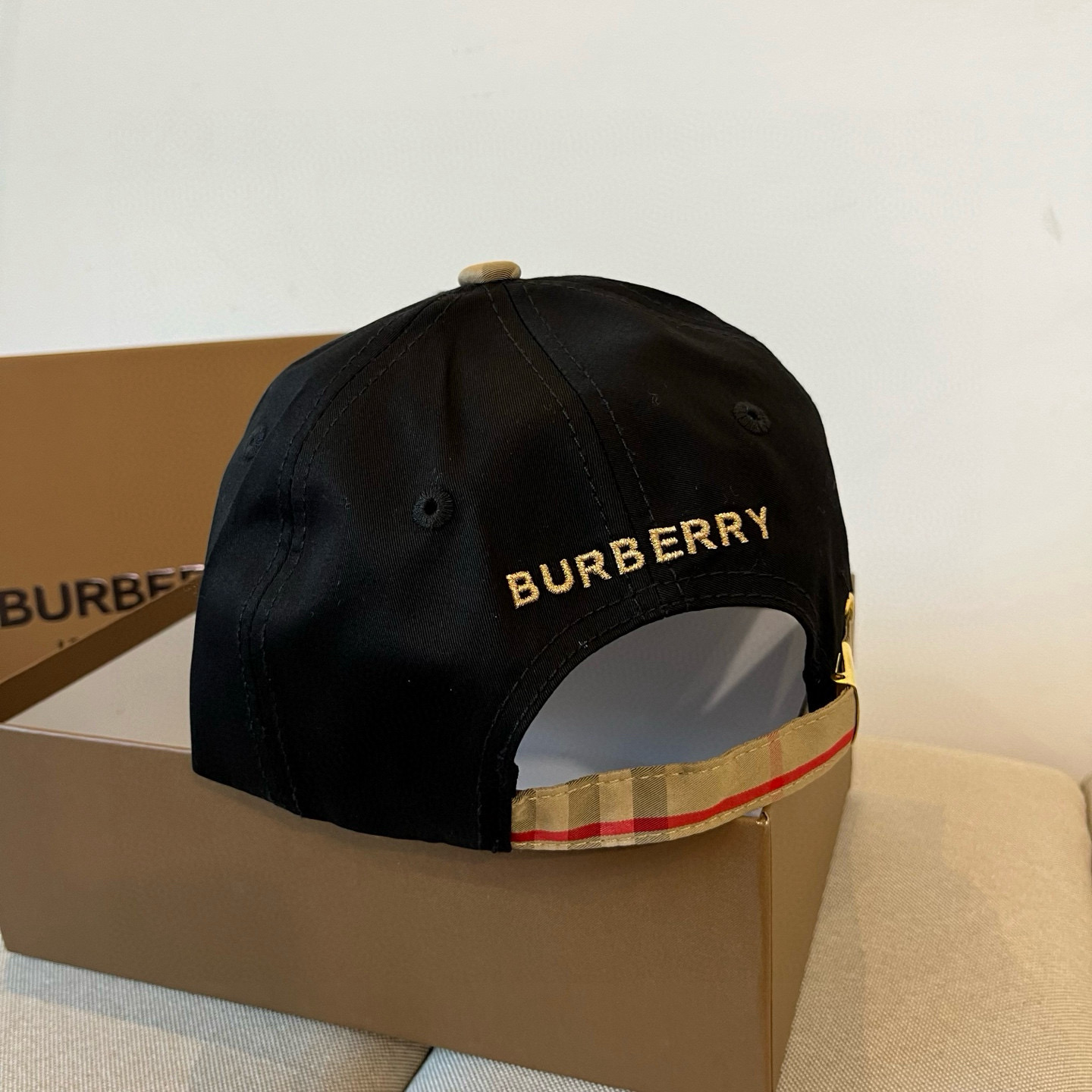  BURBERRY巴宝利早春新款棒球帽，简约尚时风，男女同款！高质品，尊享品质感！