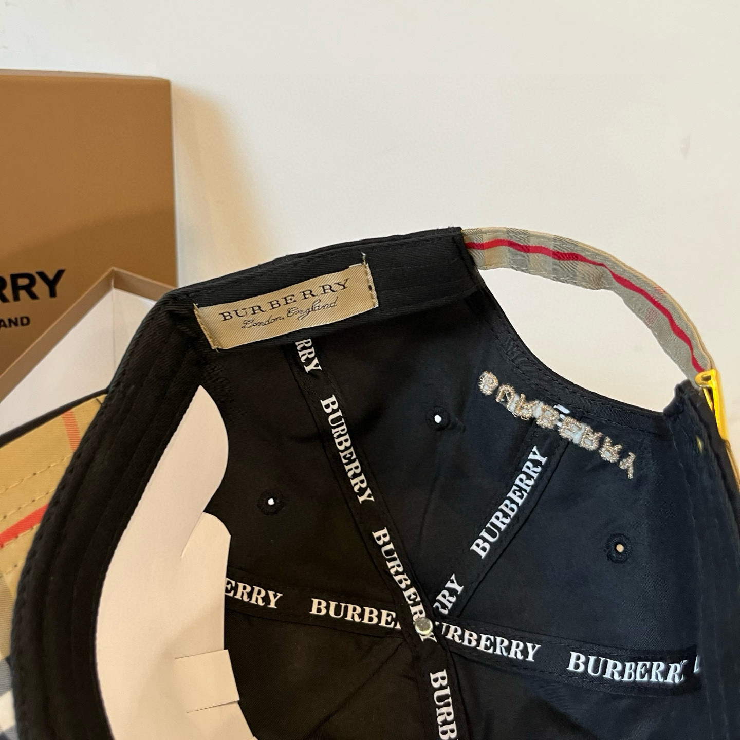  BURBERRY巴宝利早春新款棒球帽，简约尚时风，男女同款！高质品，尊享品质感！