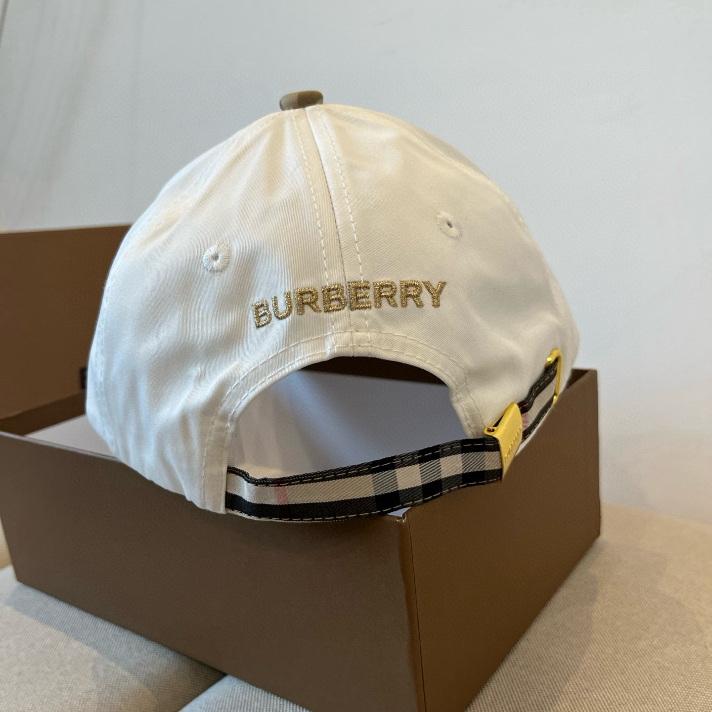  BURBERRY巴宝利早春新款棒球帽，简约尚时风，男女同款！高质品，尊享品质感！