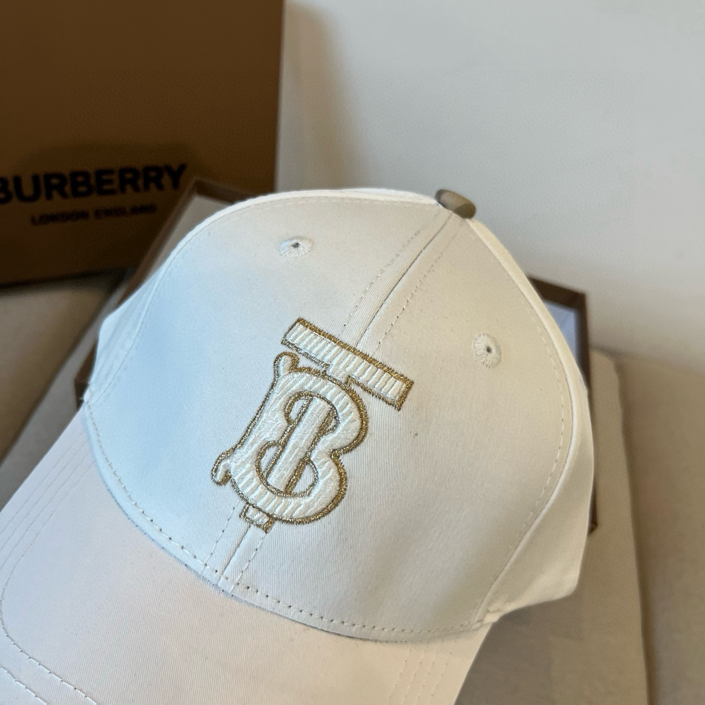  BURBERRY巴宝利早春新款棒球帽，简约尚时风，男女同款！高质品，尊享品质感！
