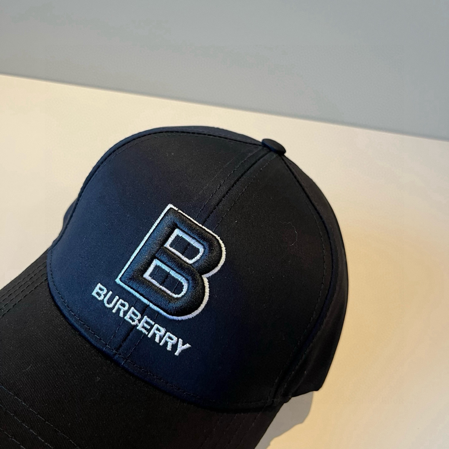  BURBERRY巴宝利早春新款棒球帽，简约尚时风，男女同款！高质品，尊享品质感！