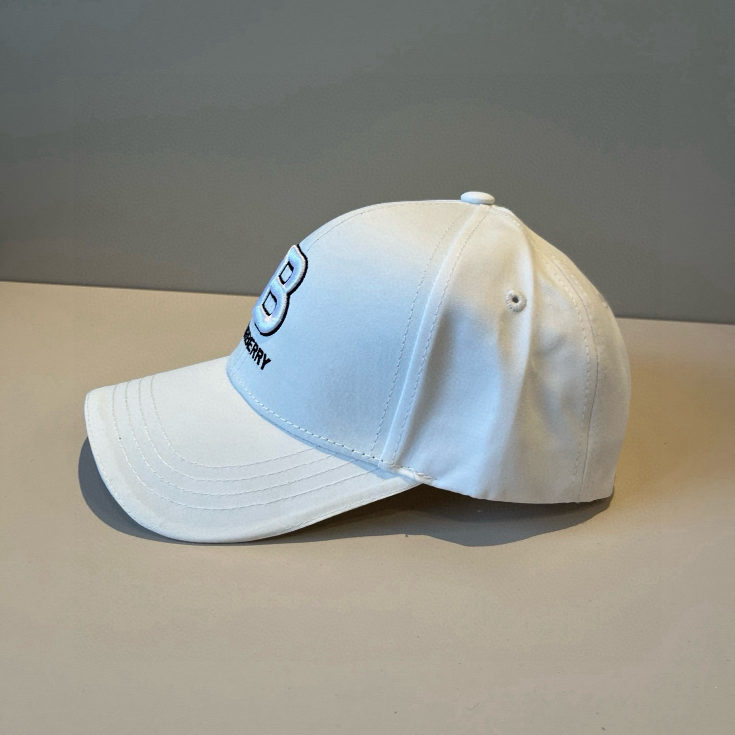  BURBERRY巴宝利早春新款棒球帽，简约尚时风，男女同款！高质品，尊享品质感！