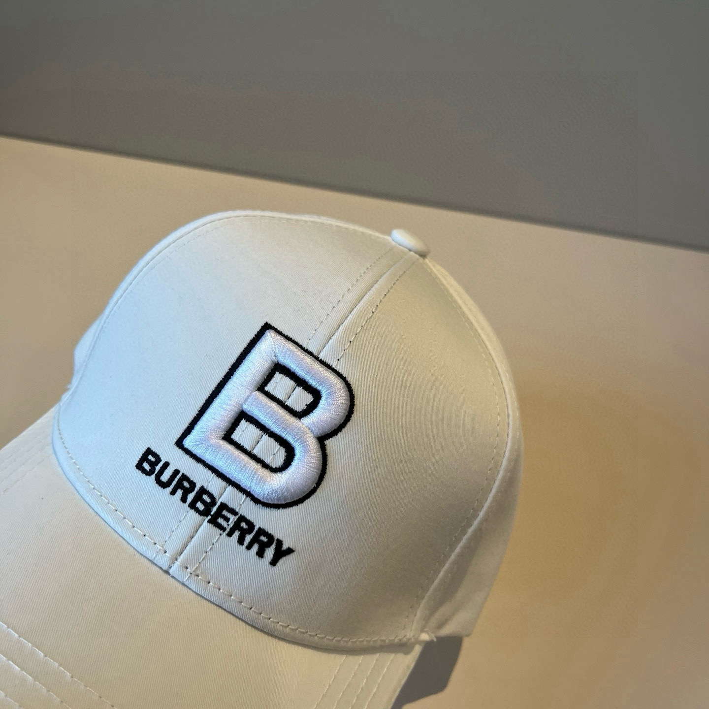  BURBERRY巴宝利早春新款棒球帽，简约尚时风，男女同款！高质品，尊享品质感！