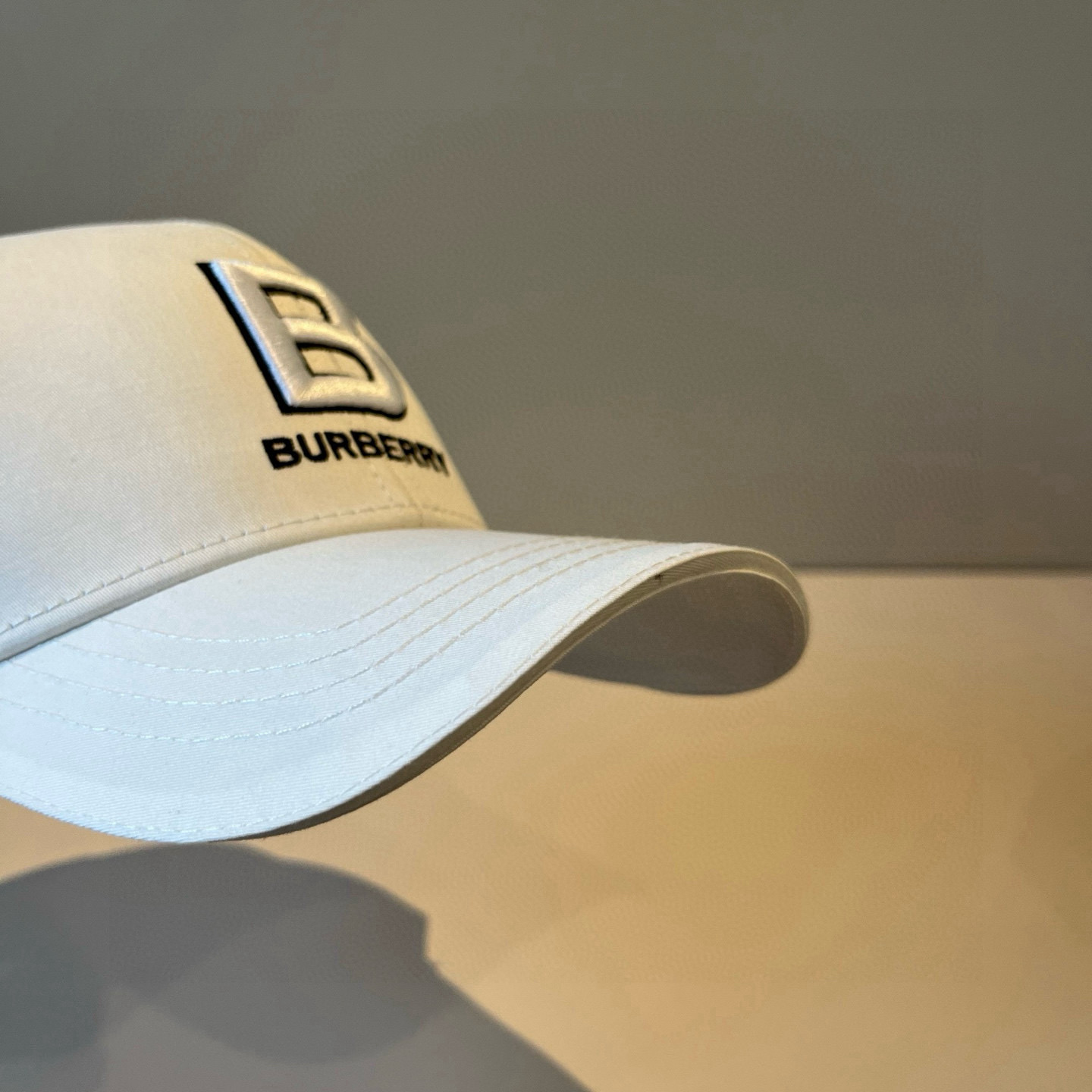  BURBERRY巴宝利早春新款棒球帽，简约尚时风，男女同款！高质品，尊享品质感！