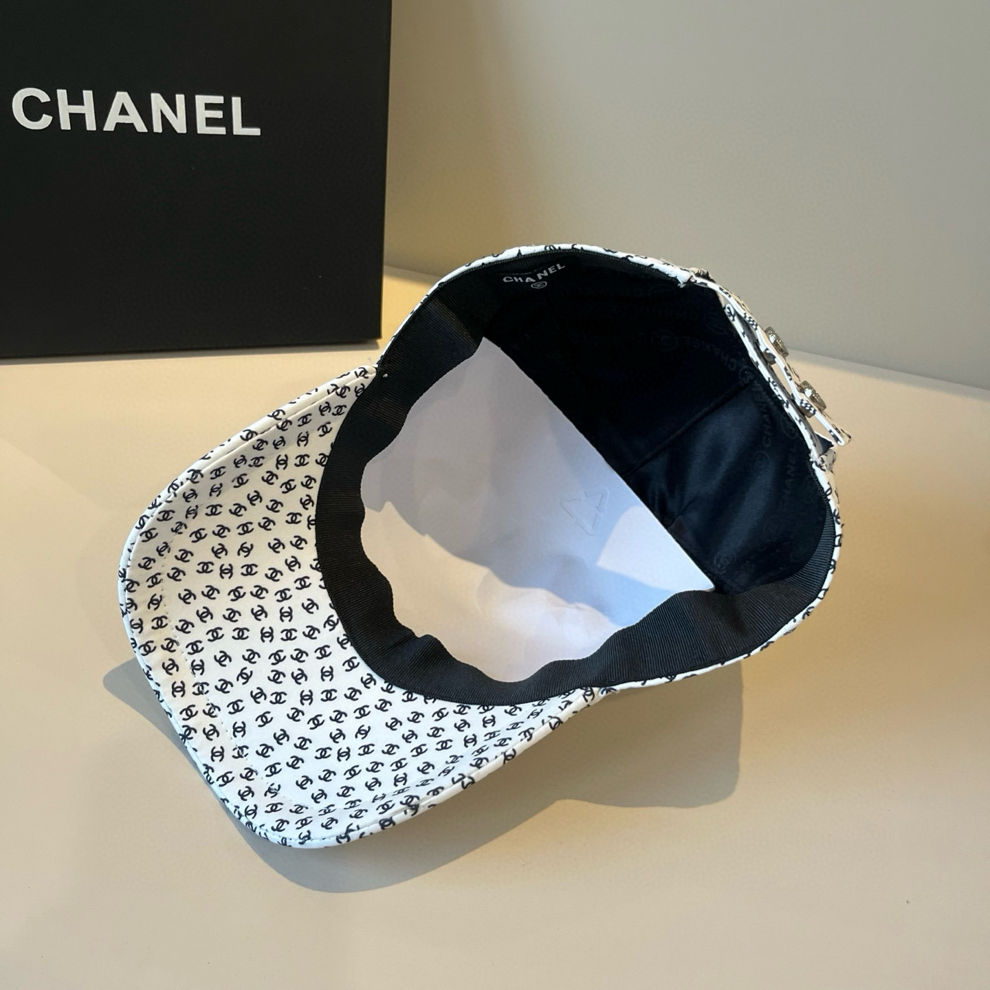 🆕香奈儿CHANEL 新品棒球帽，小香经典简约，时尚休闲设计 跑量新品