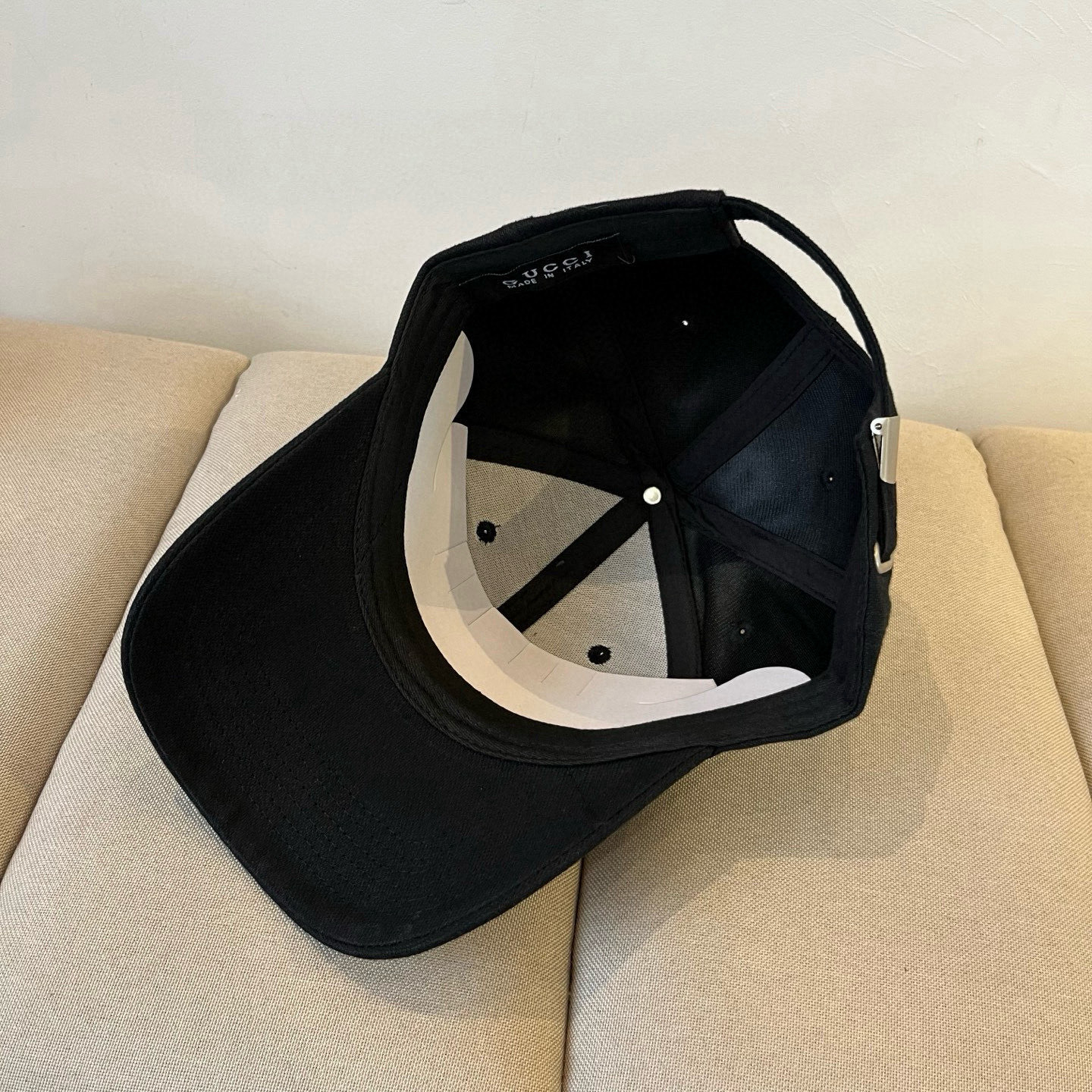  古奇棒球帽♥️GUCCI🧢官网新品，棒球帽，原单品质火爆来袭 。🎩 工艺非常精美 高档大气上档次！低调