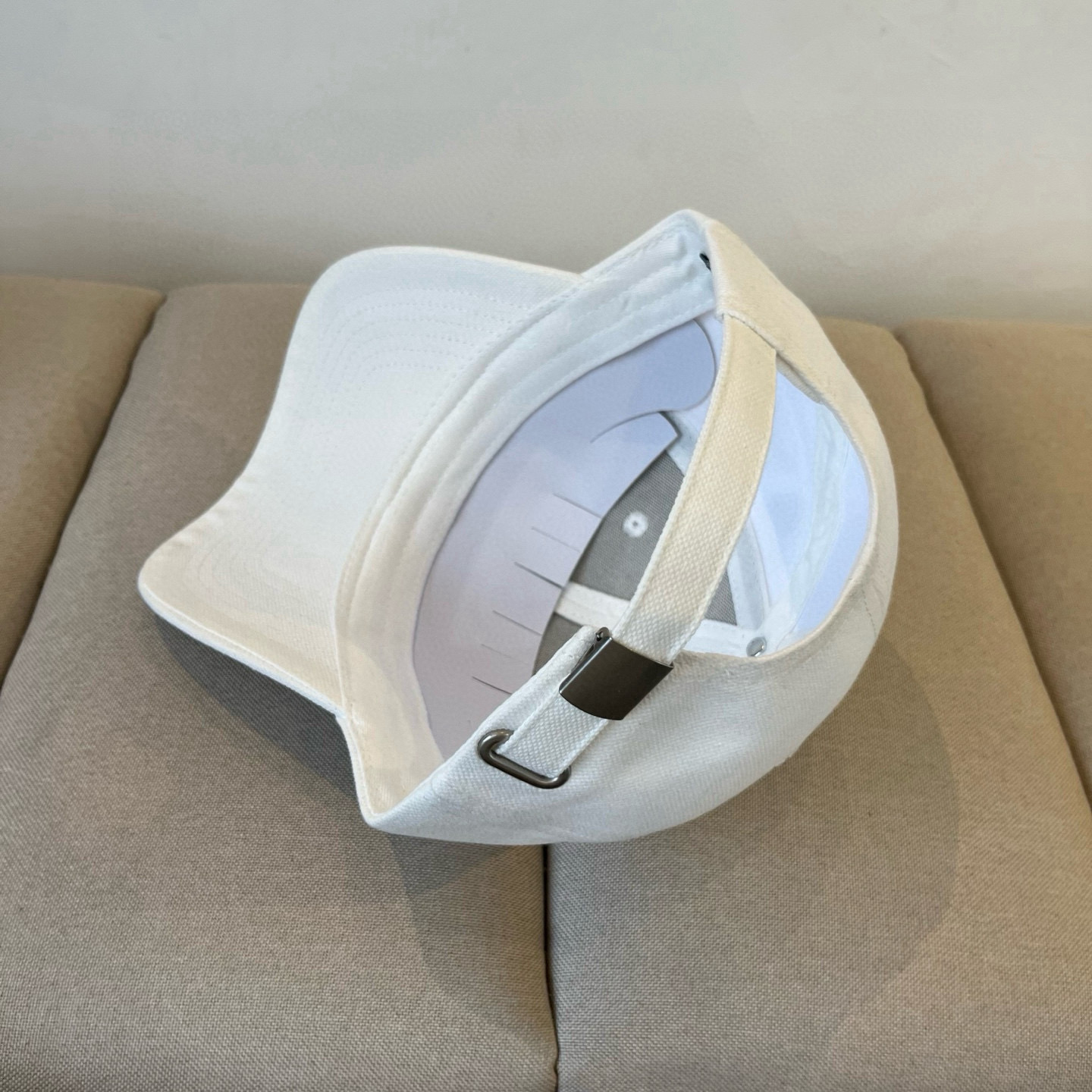  古奇棒球帽♥️GUCCI🧢官网新品，棒球帽，原单品质火爆来袭 。🎩 工艺非常精美 高档大气上档次！低调