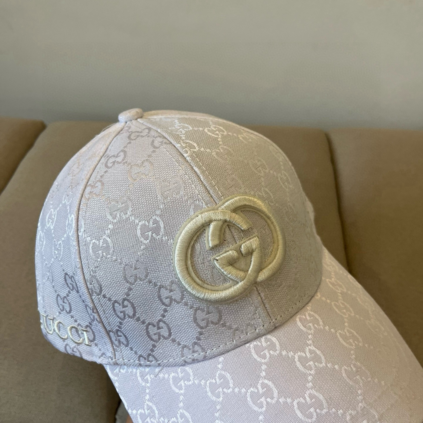  古奇棒球帽♥️GUCCI🧢官网新品，棒球帽，原单品质火爆来袭 。🎩 工艺非常精美 高档大气上档次！低调