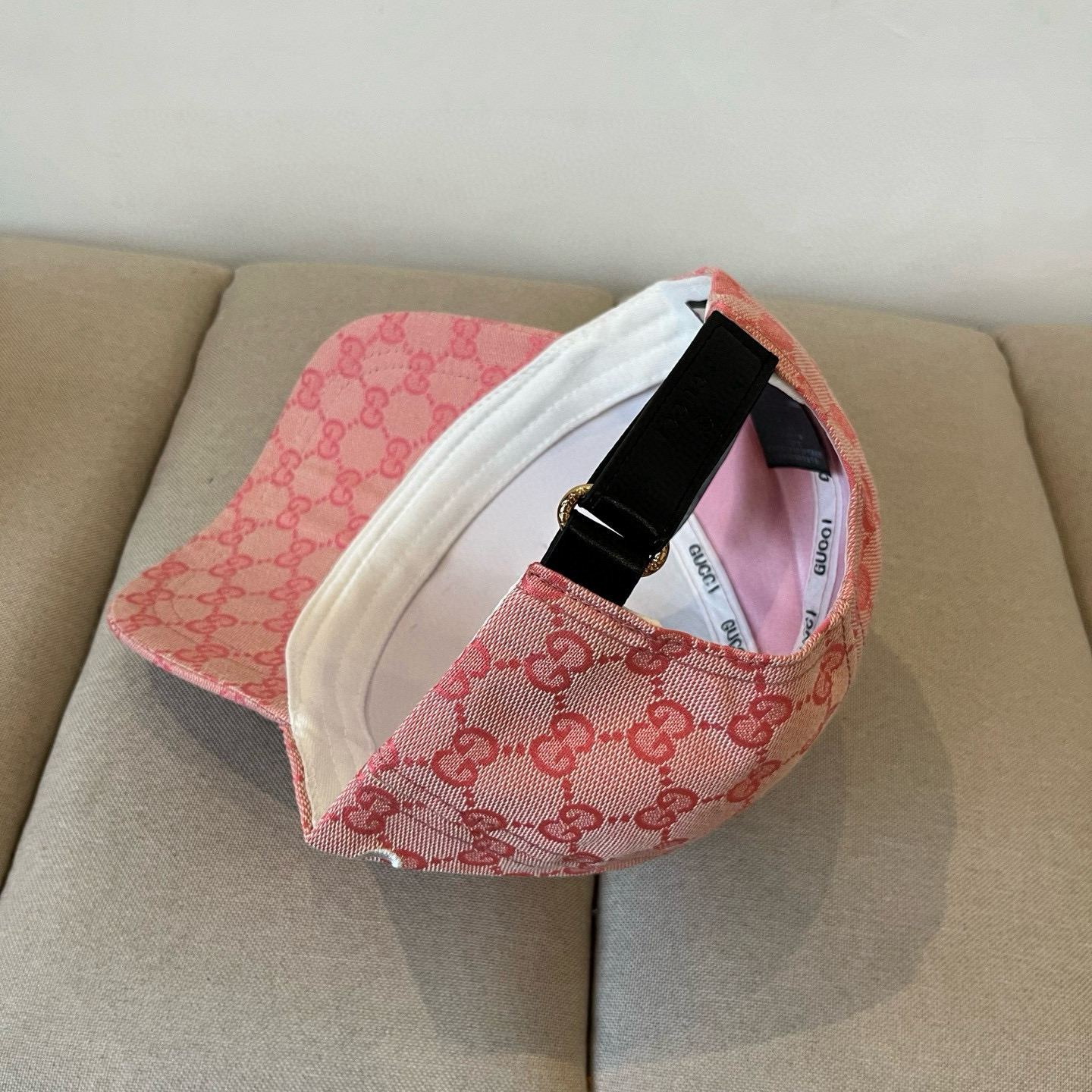  古奇棒球帽♥️GUCCI🧢官网新品，棒球帽，原单品质火爆来袭 。🎩 工艺非常精美 高档大气上档次！低调