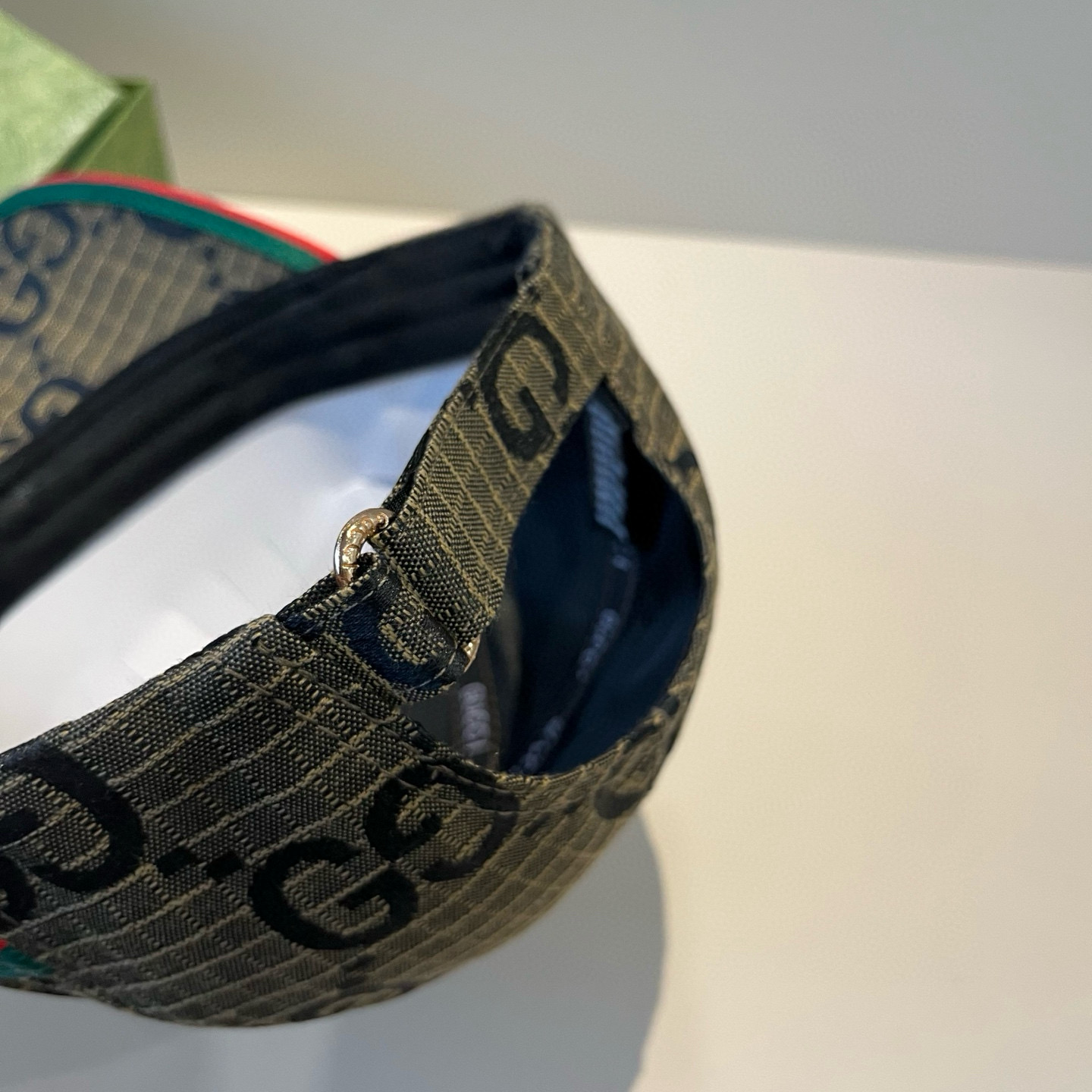  古奇棒球帽♥️GUCCI🧢官网新品，棒球帽，原单品质火爆来袭 。🎩 工艺非常精美 高档大气上档次！低调