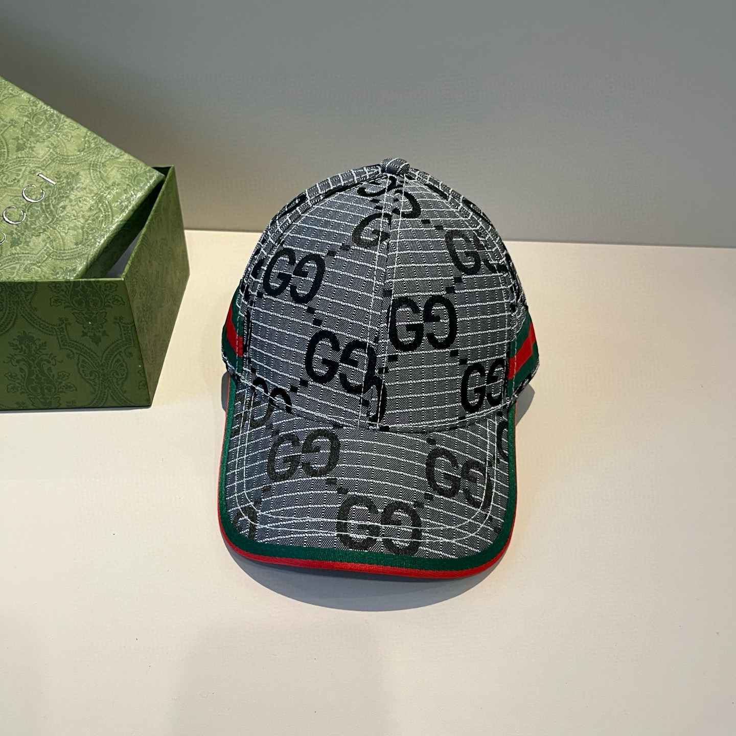  古奇棒球帽♥️GUCCI🧢官网新品，棒球帽，原单品质火爆来袭 。🎩 工艺非常精美 高档大气上档次！低调