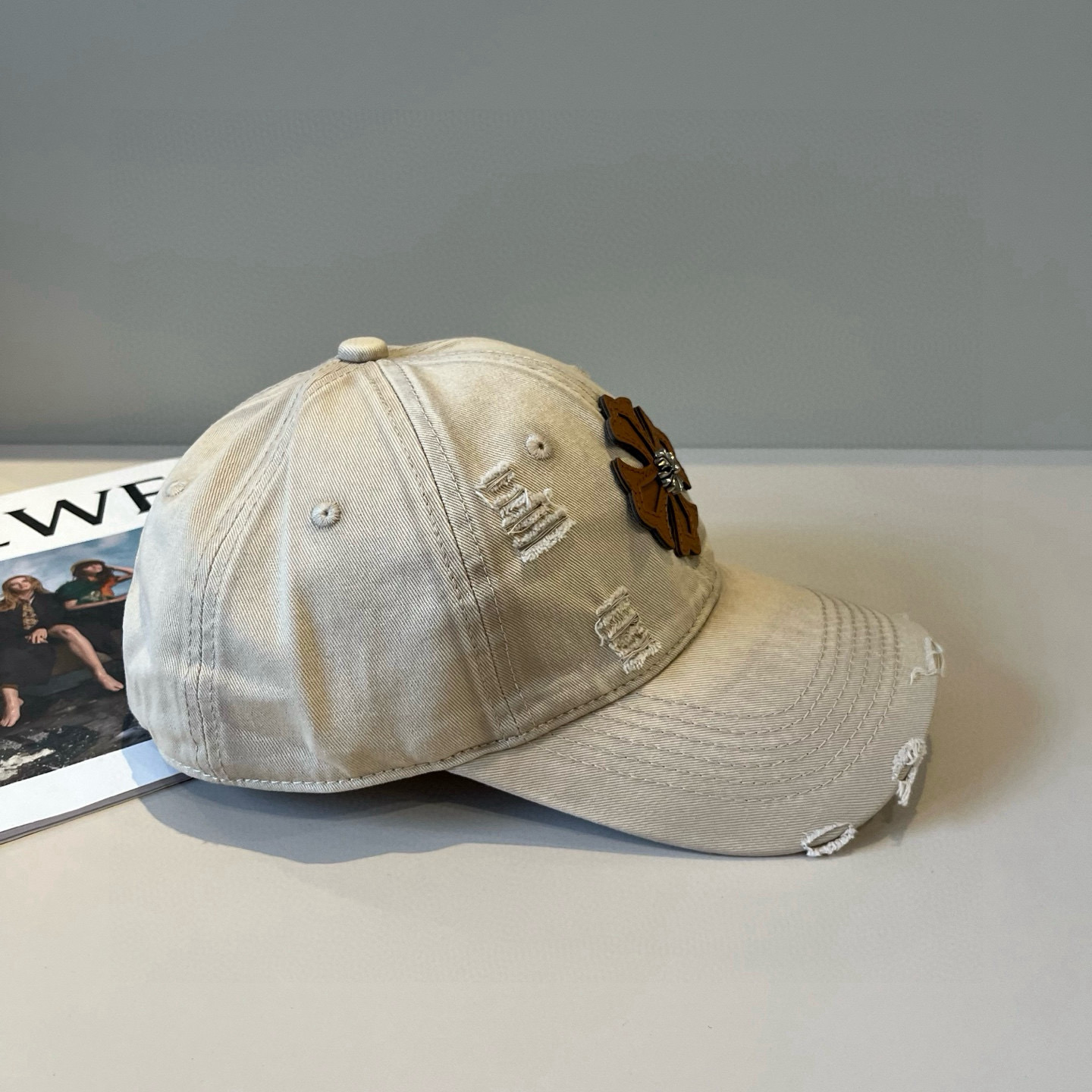  克罗心最新时尚前卫的休闲设计风格，戴上头就是这样好看看哦，做工精细，男女同款！