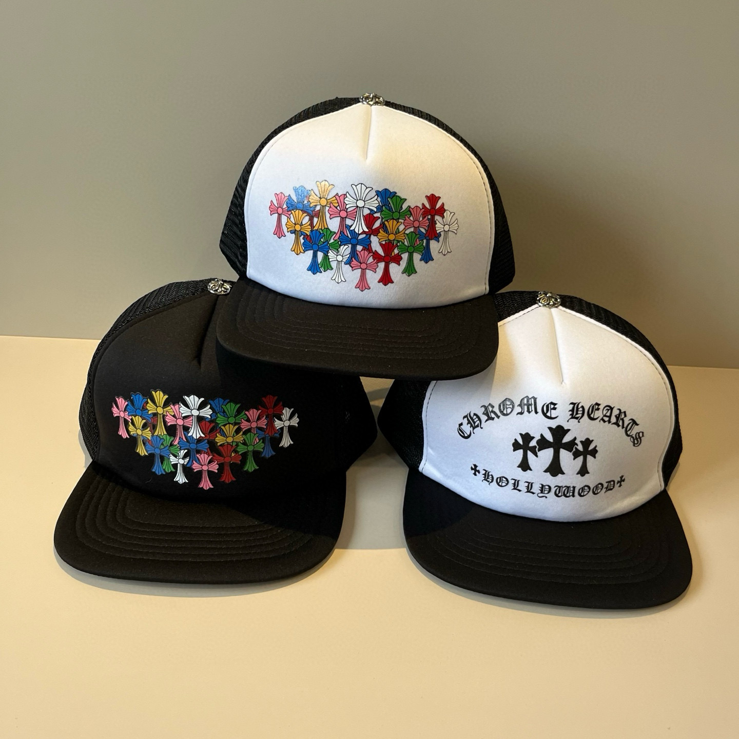  克罗心最新时尚前卫的休闲设计风格，戴上头就是这样好看看哦，做工精细，男女同款！