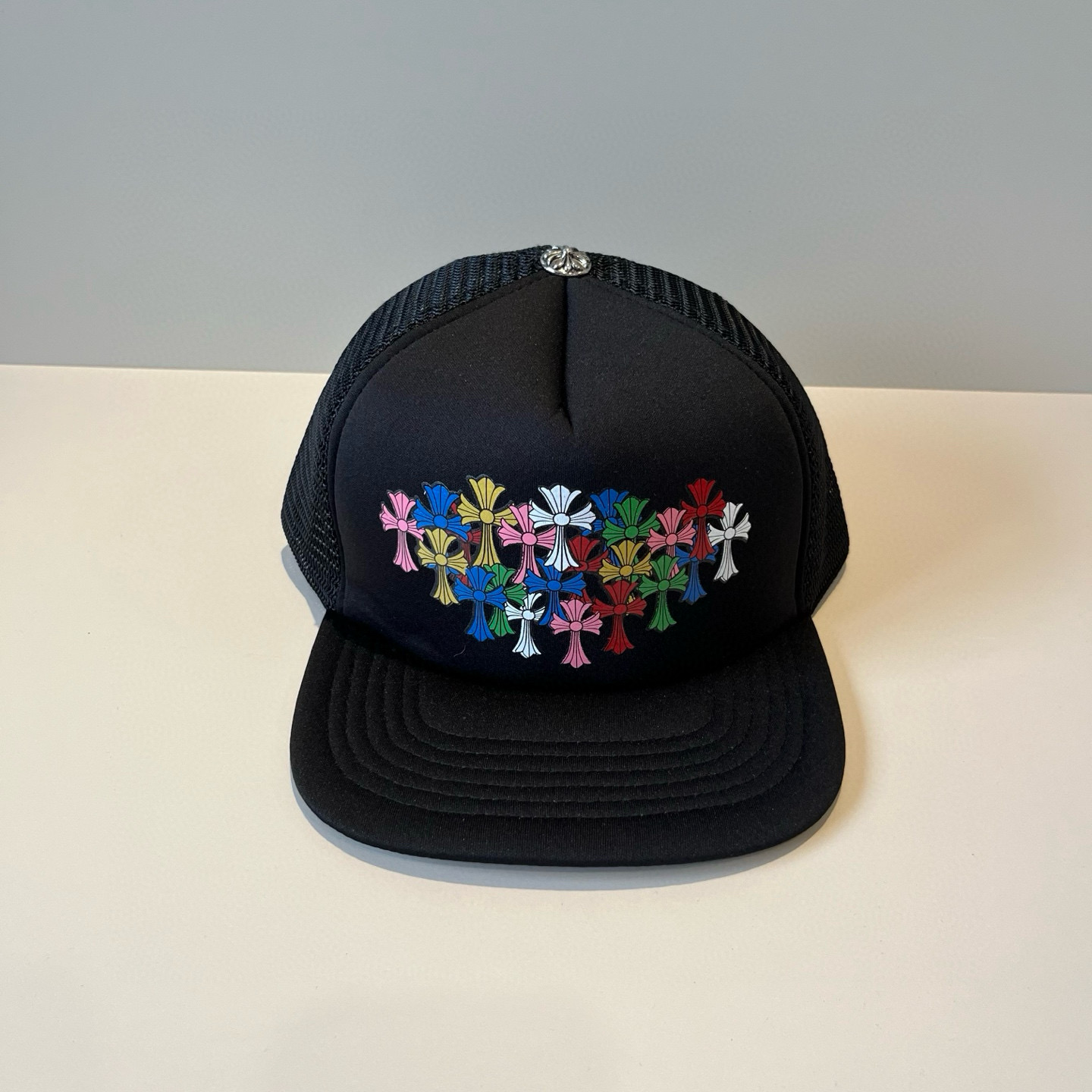  克罗心最新时尚前卫的休闲设计风格，戴上头就是这样好看看哦，做工精细，男女同款！