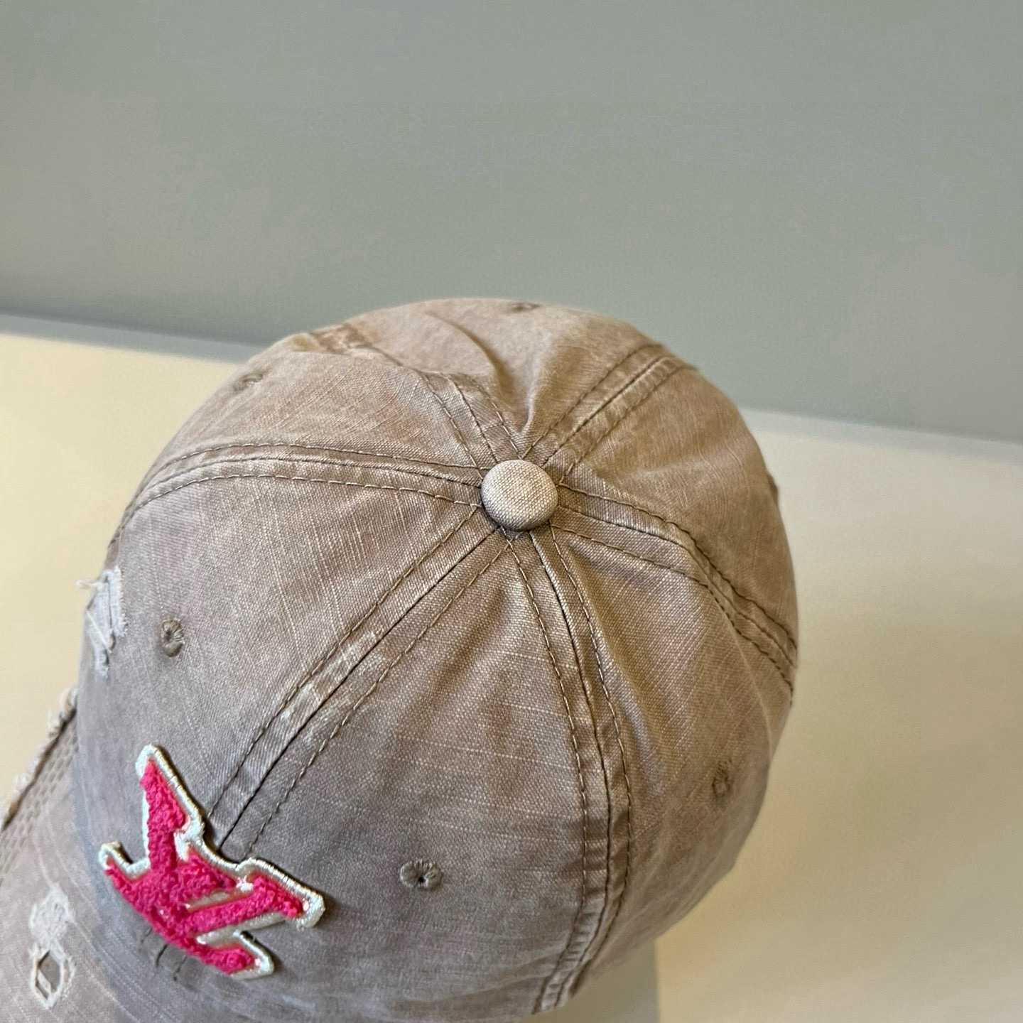 🧢路易威登棒球帽 LouisVuitton😍新款LV棒球帽，重工打造♥️高端大气，百搭款🤗男女通用！跑量