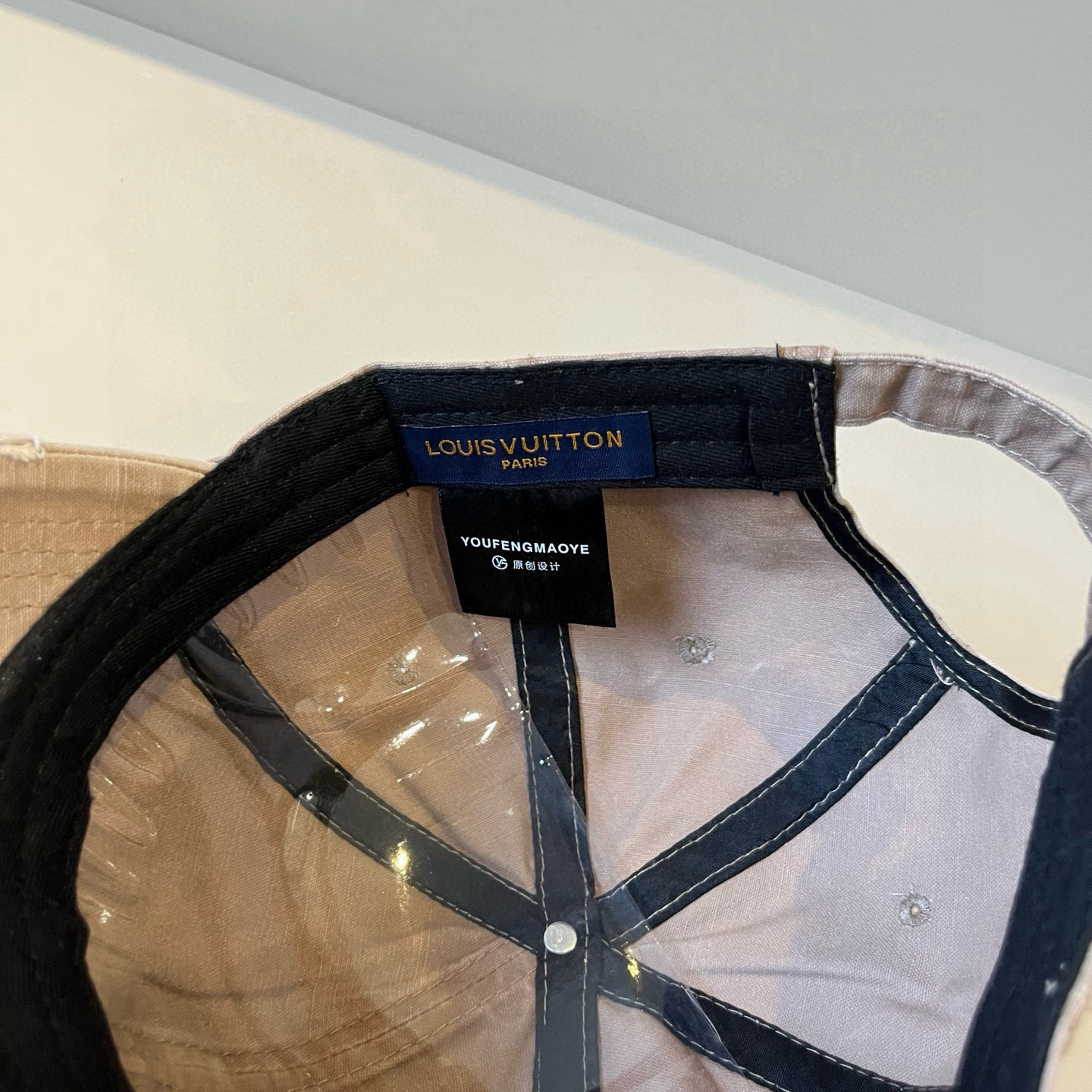 🧢路易威登棒球帽 LouisVuitton😍新款LV棒球帽，重工打造♥️高端大气，百搭款🤗男女通用！跑量