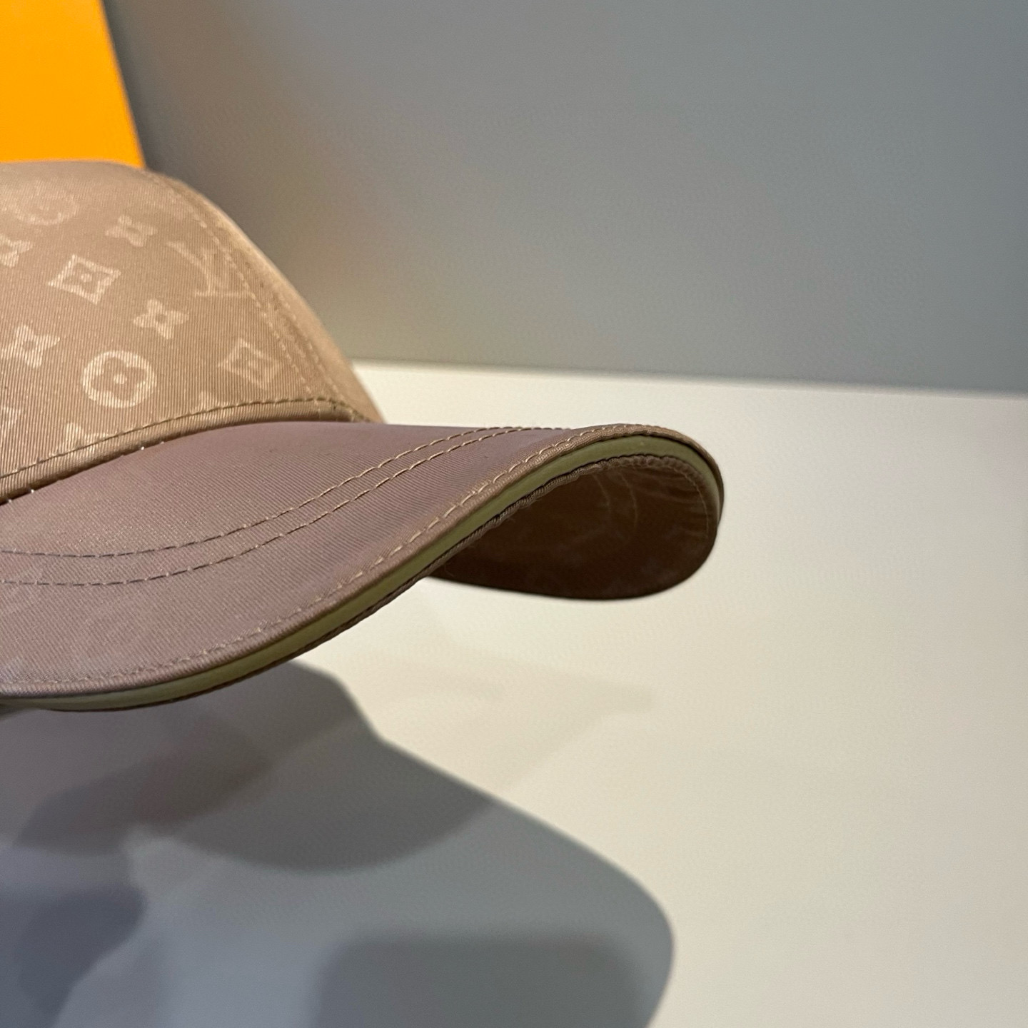 🧢路易威登棒球帽 LouisVuitton😍新款LV棒球帽，重工打造♥️高端大气，百搭款🤗男女通用！跑量