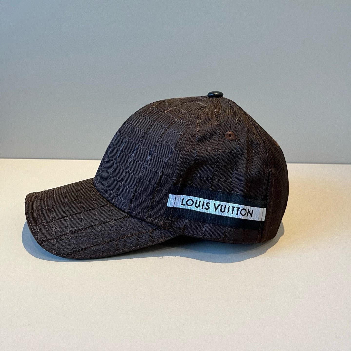 🧢路易威登棒球帽 LouisVuitton😍新款LV棒球帽，重工打造♥️高端大气，百搭款🤗男女通用！跑量