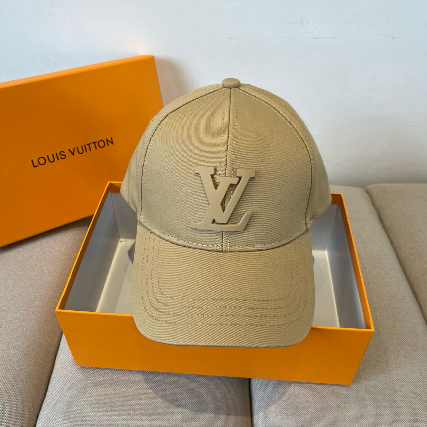 🧢路易威登棒球帽 LouisVuitton😍新款LV棒球帽，重工打造♥️高端大气，百搭款🤗男女通用！跑量