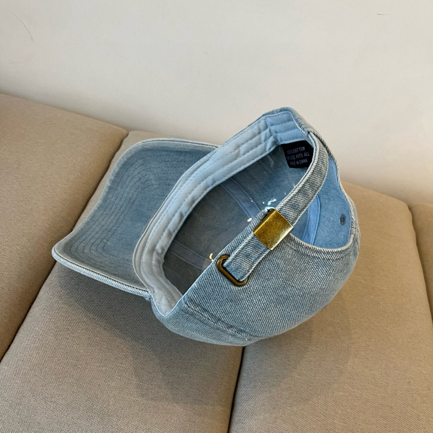  Calvin Klein，CKlogo棒球帽 请认准高端品质市场唯一对版，小红书推荐，时尚百搭，众多明