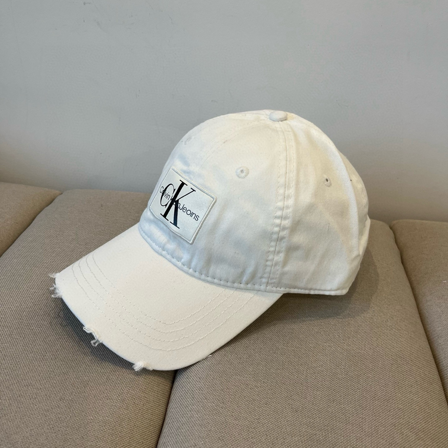  Calvin Klein，CKlogo棒球帽 请认准高端品质市场唯一对版，小红书推荐，时尚百搭，众多明