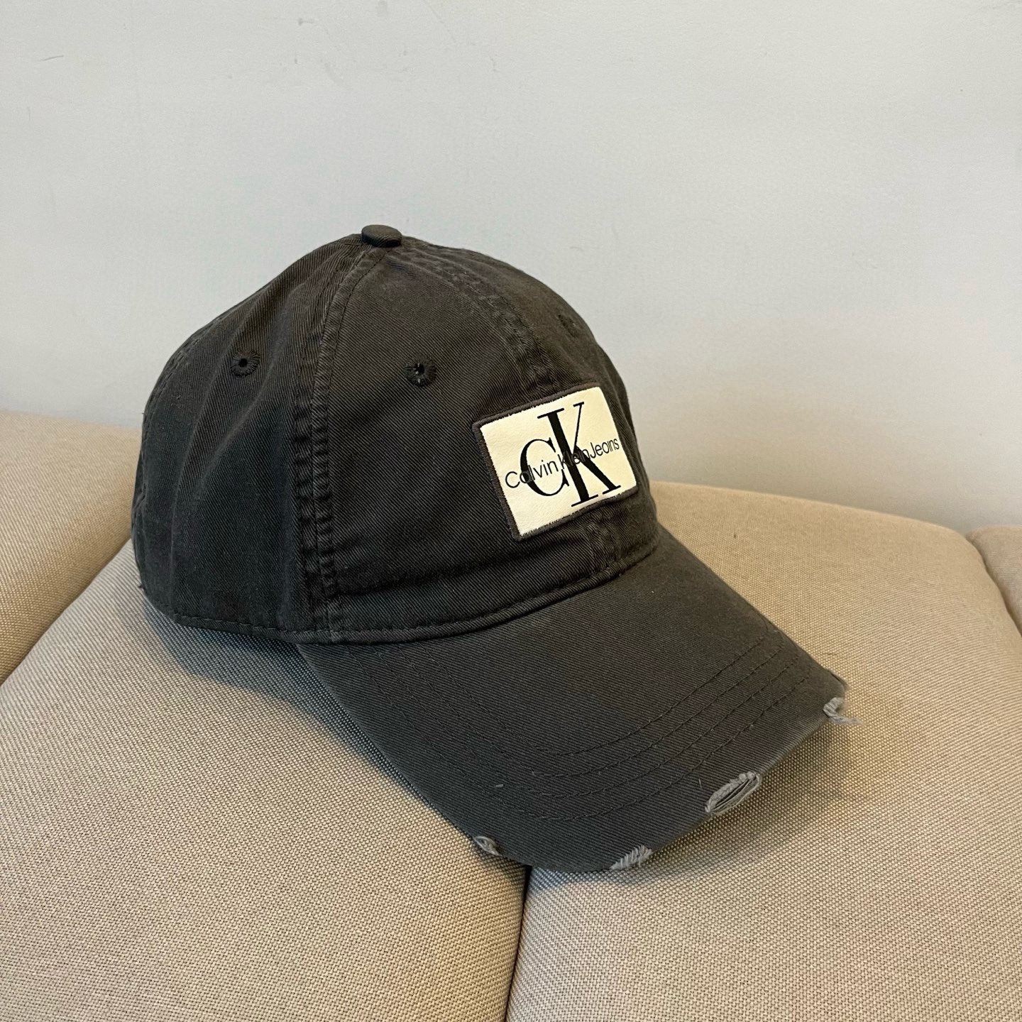  Calvin Klein，CKlogo棒球帽 请认准高端品质市场唯一对版，小红书推荐，时尚百搭，众多明