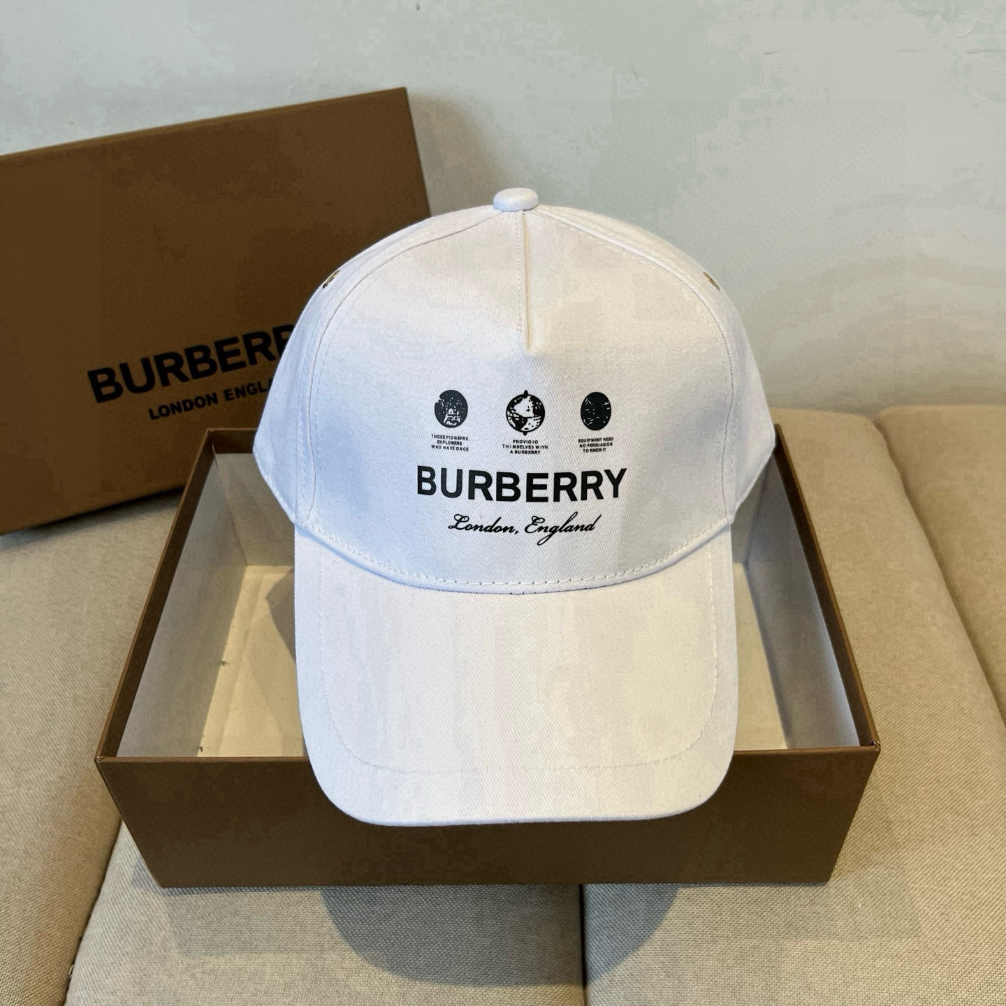  BURBERRY巴宝利早春新款棒球帽，简约尚时风，男女同款！高质品，尊享品质感！