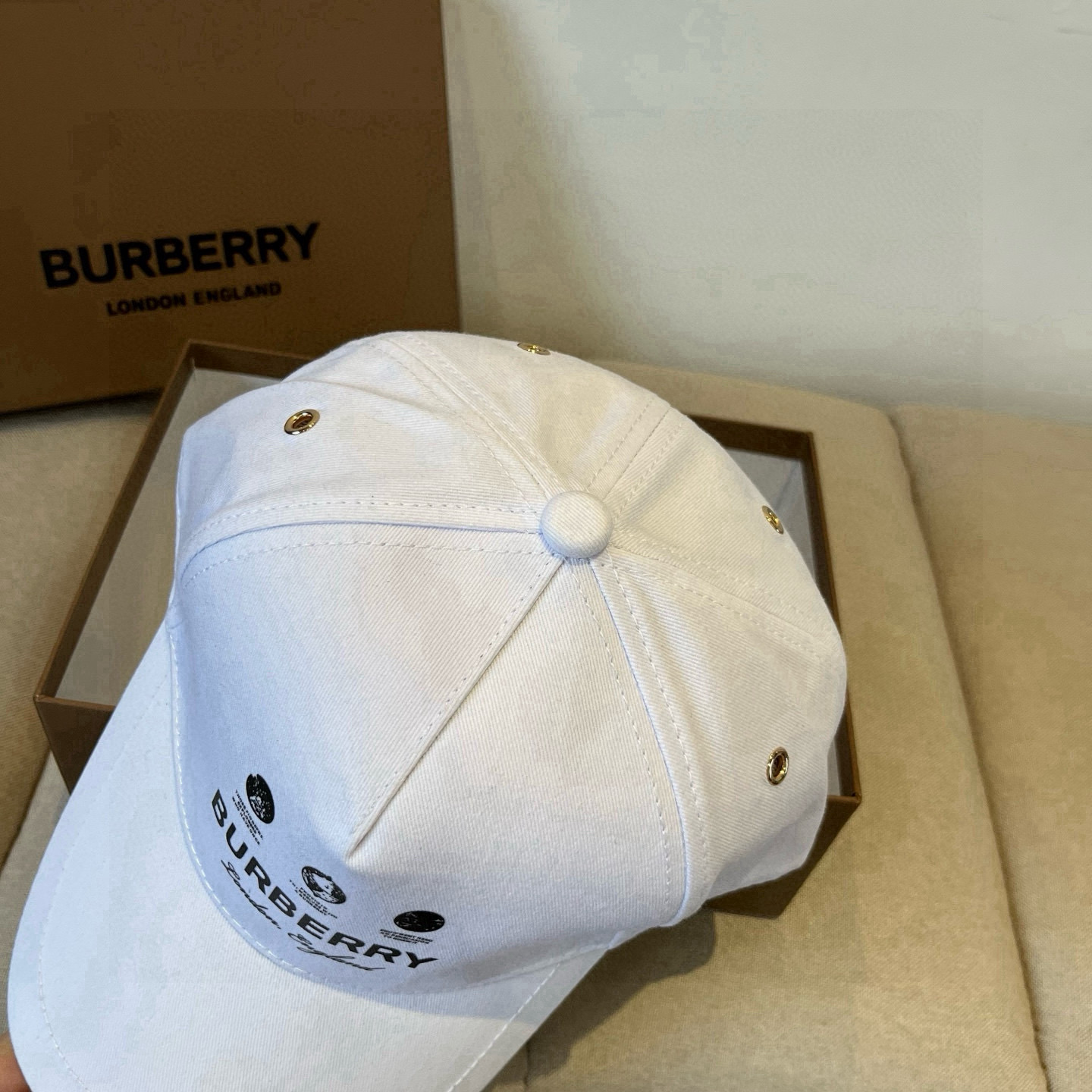  BURBERRY巴宝利早春新款棒球帽，简约尚时风，男女同款！高质品，尊享品质感！