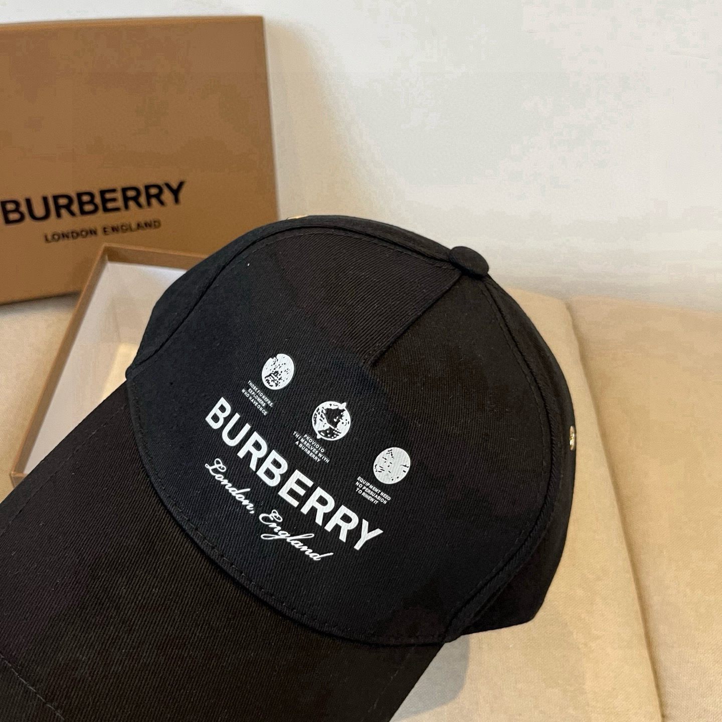  BURBERRY巴宝利早春新款棒球帽，简约尚时风，男女同款！高质品，尊享品质感！