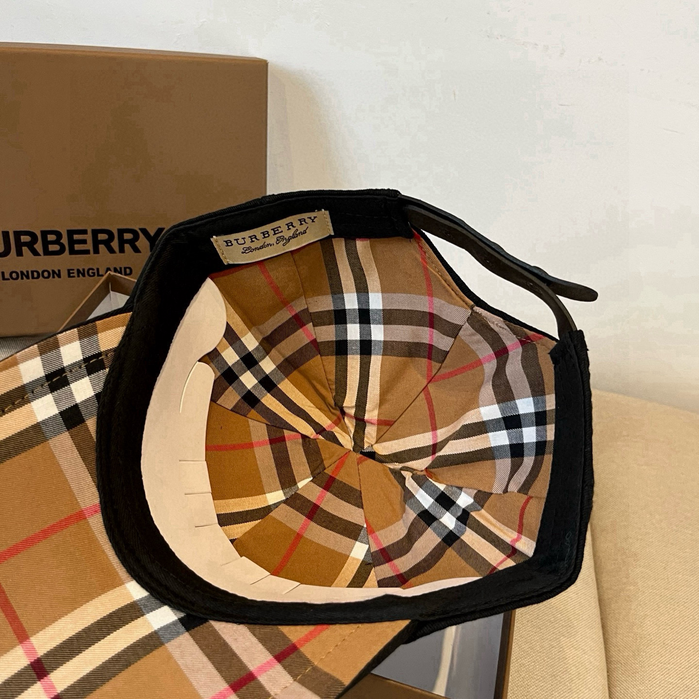  BURBERRY巴宝利早春新款棒球帽，简约尚时风，男女同款！高质品，尊享品质感！