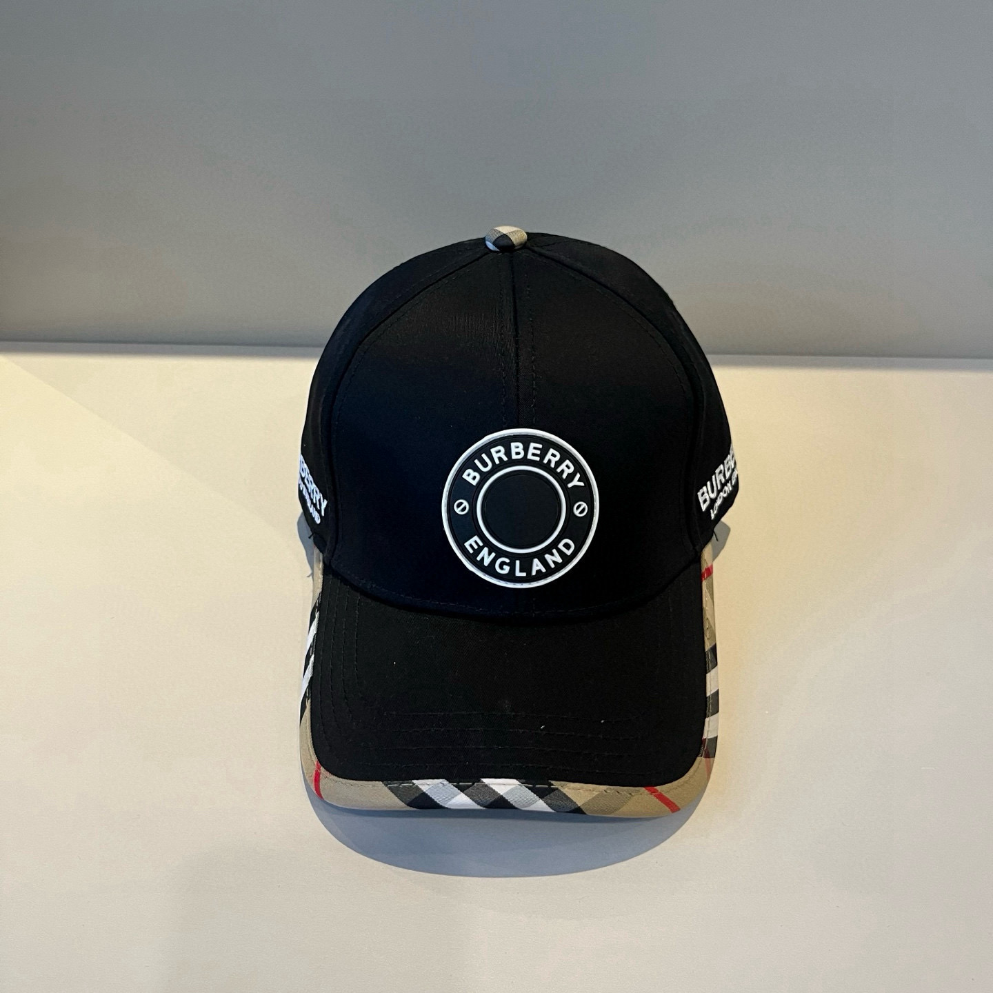  BURBERRY巴宝利早春新款棒球帽，简约尚时风，男女同款！高质品，尊享品质感！